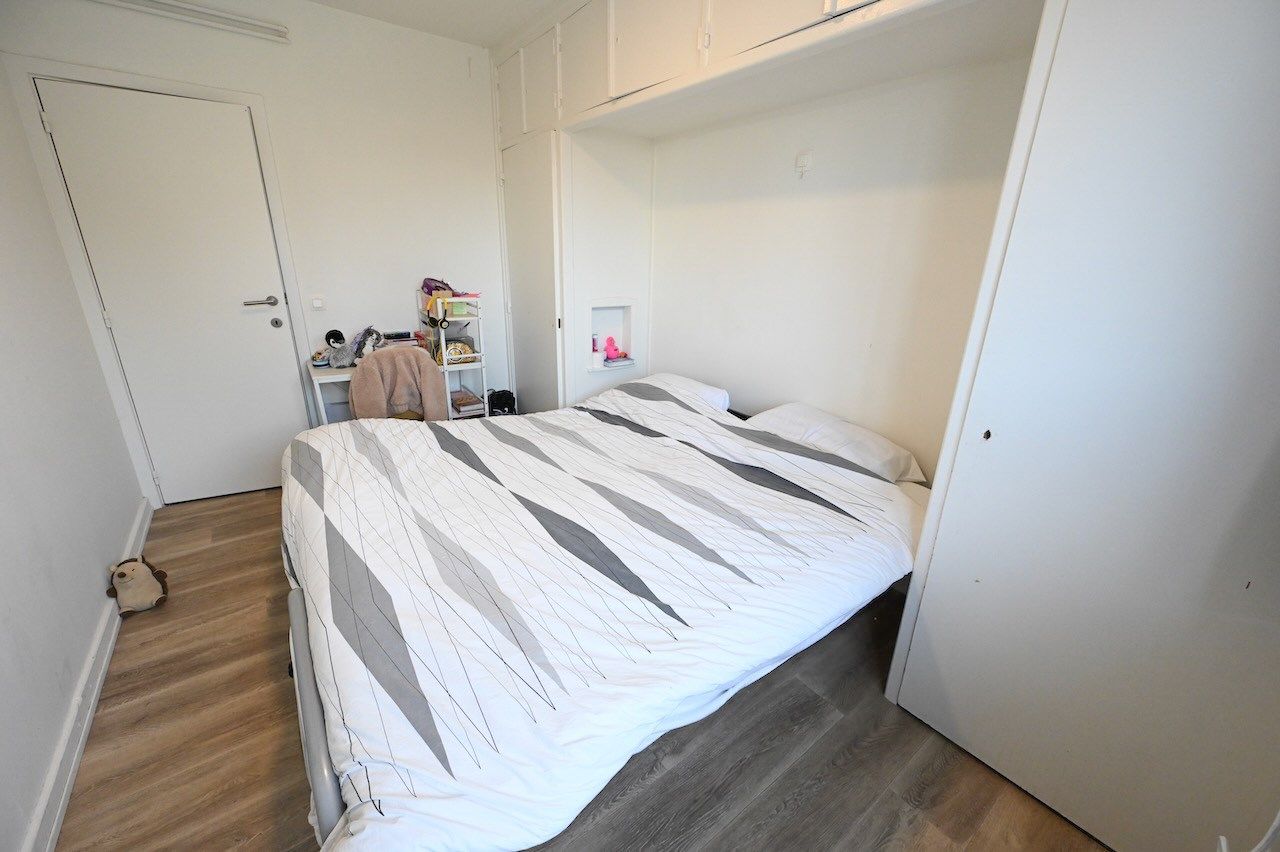 Ongemeubeld- instapklaar 2-kamer appartement met 2 terrassen op wandelafstand van de Lippenslaan. foto 7