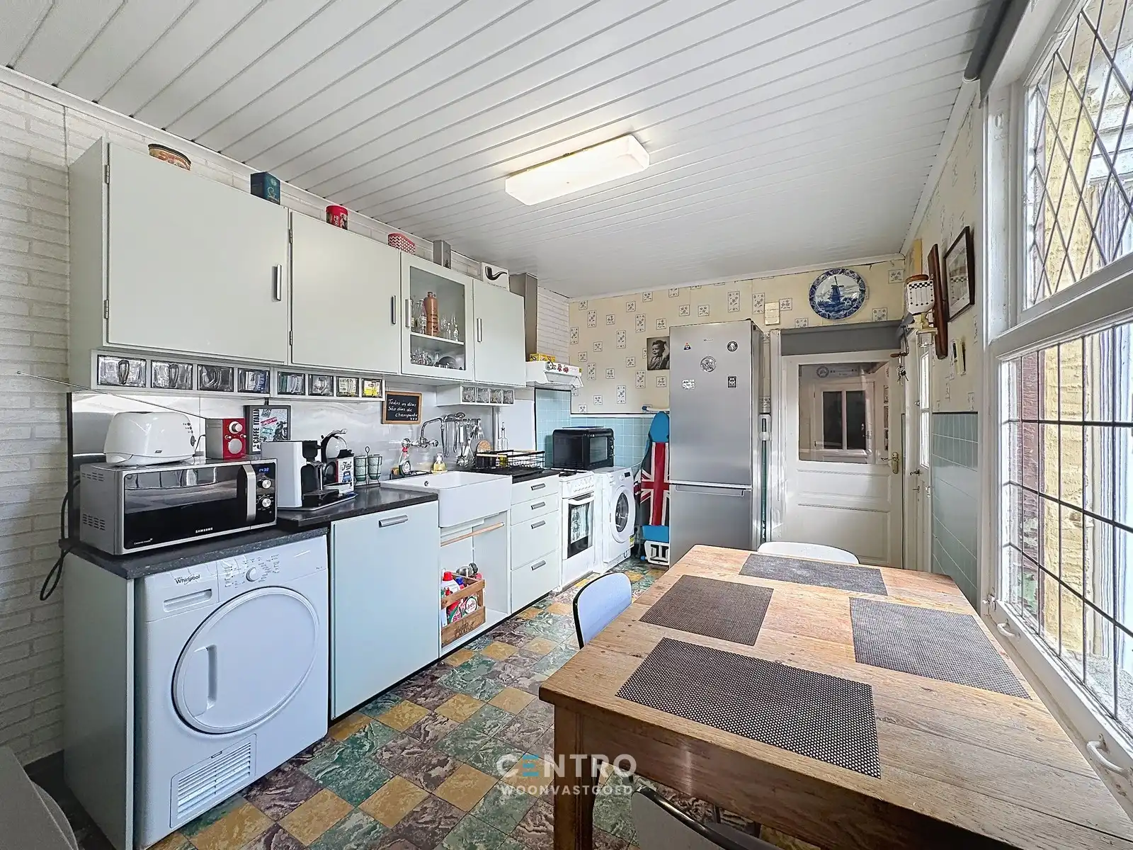 Charmante woning met 3 slpks, ZUIDger. terras én garage! foto 6