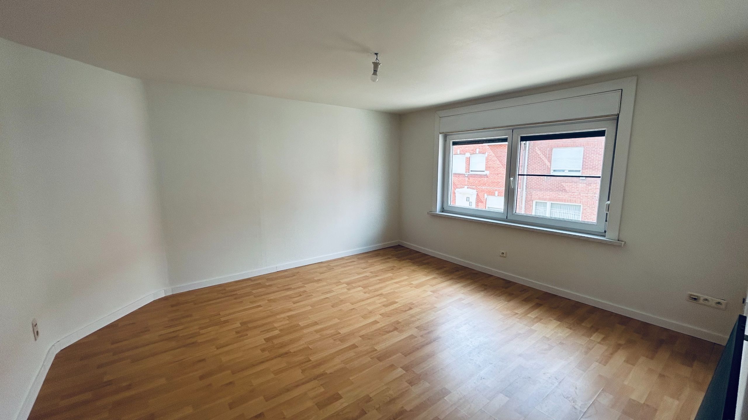 Ruime instapklare woning in rustige buurt foto 10