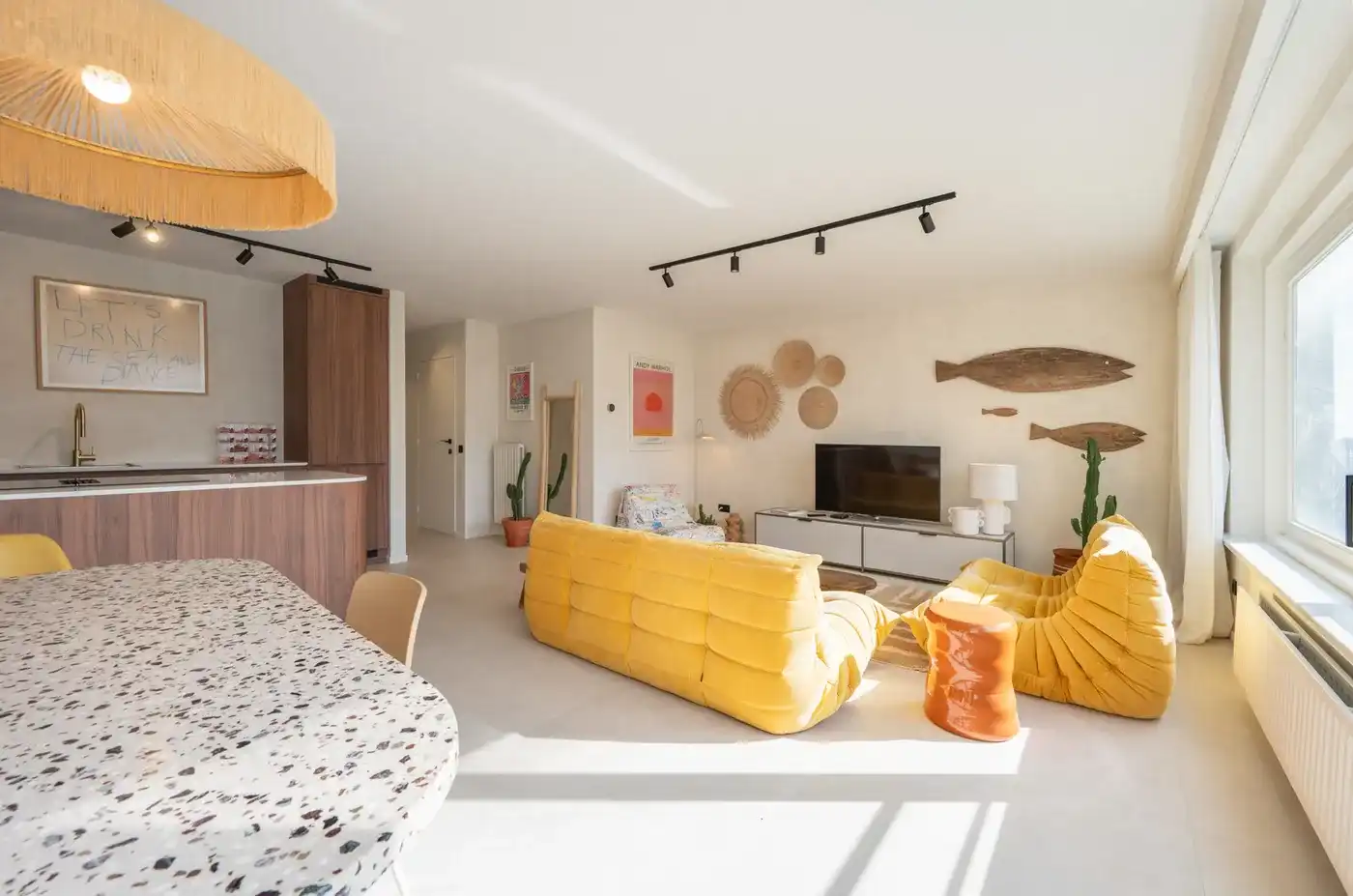 Stijlvol gerenoveerd appartement op de vierde verdieping met zijdelings zeezicht in het Zoute foto 3