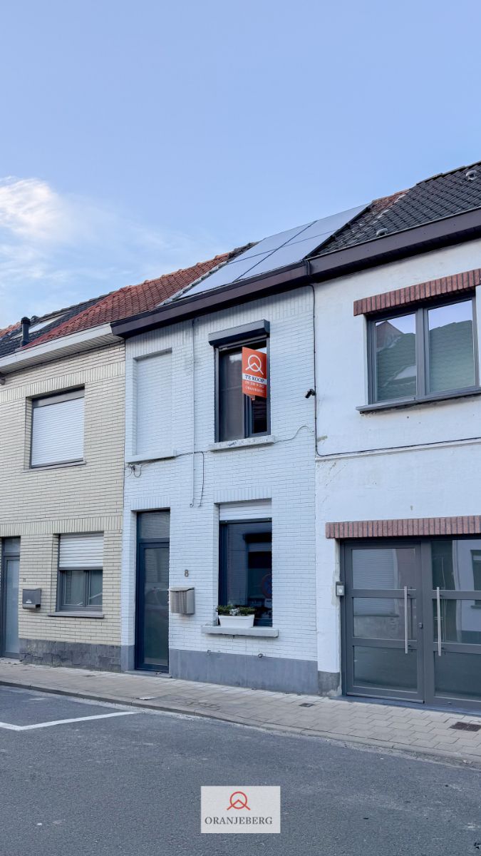 Gezellige woning in hartje Gentbrugge nabij het Keizerpark foto {{pictureIndex}}