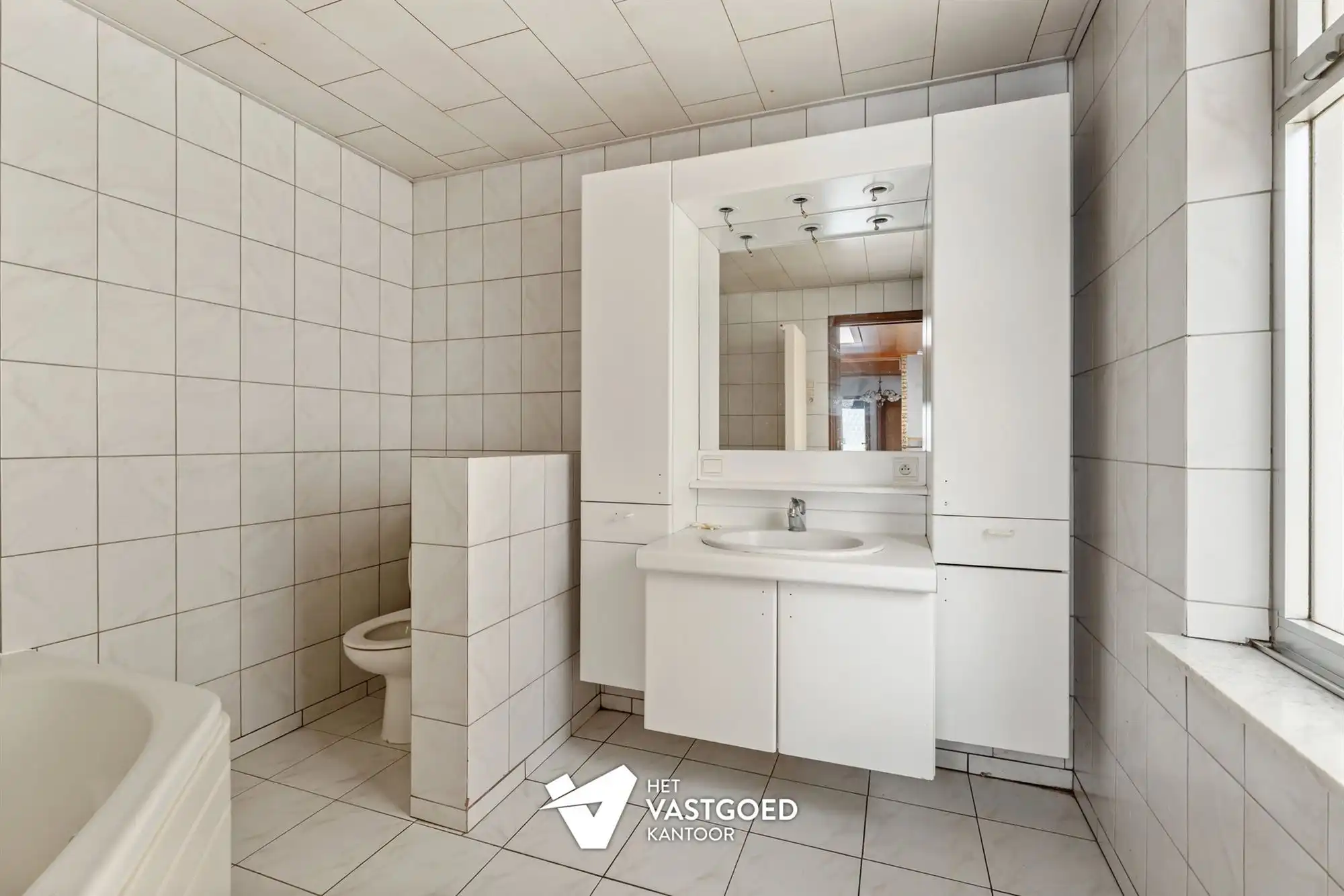 RUIME WONING MET 4 SLAAPKAMERS VLAK BIJ BERINGEN CENTRUM foto 13