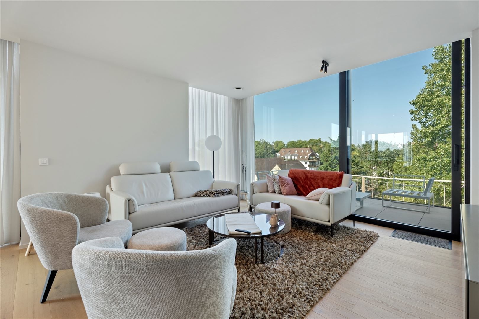Splinternieuwe penthouse met grote terrassen in topgebouw foto 10