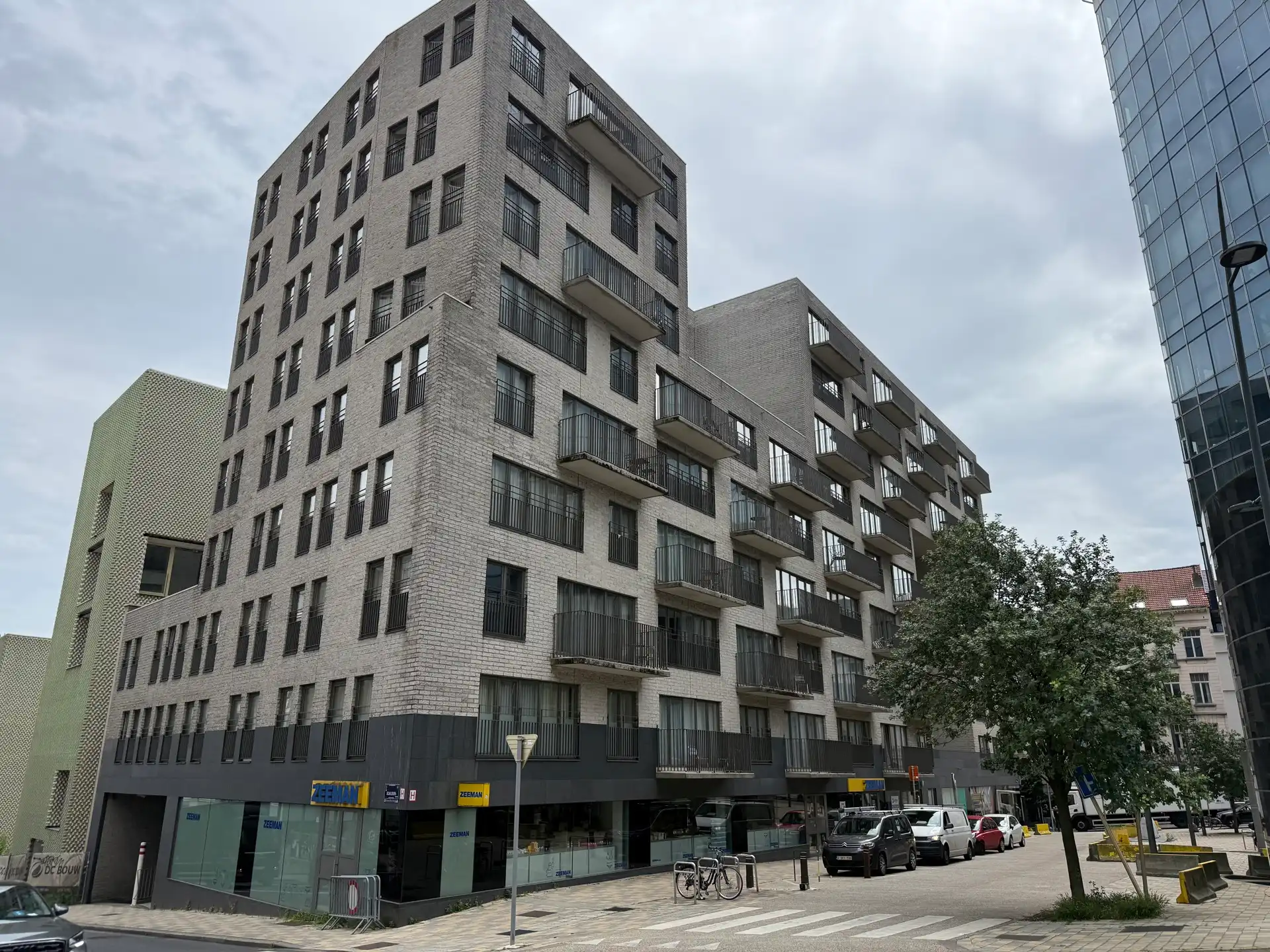 Investeringsappartement aan het Madouplein foto {{pictureIndex}}