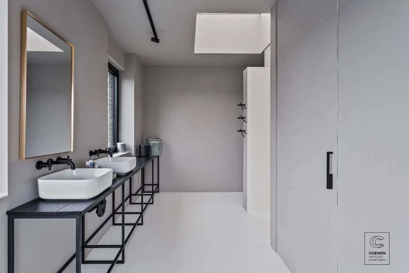 Prachtig verder af te werken HOB van 320 m² in een doodlopende straat! foto 15