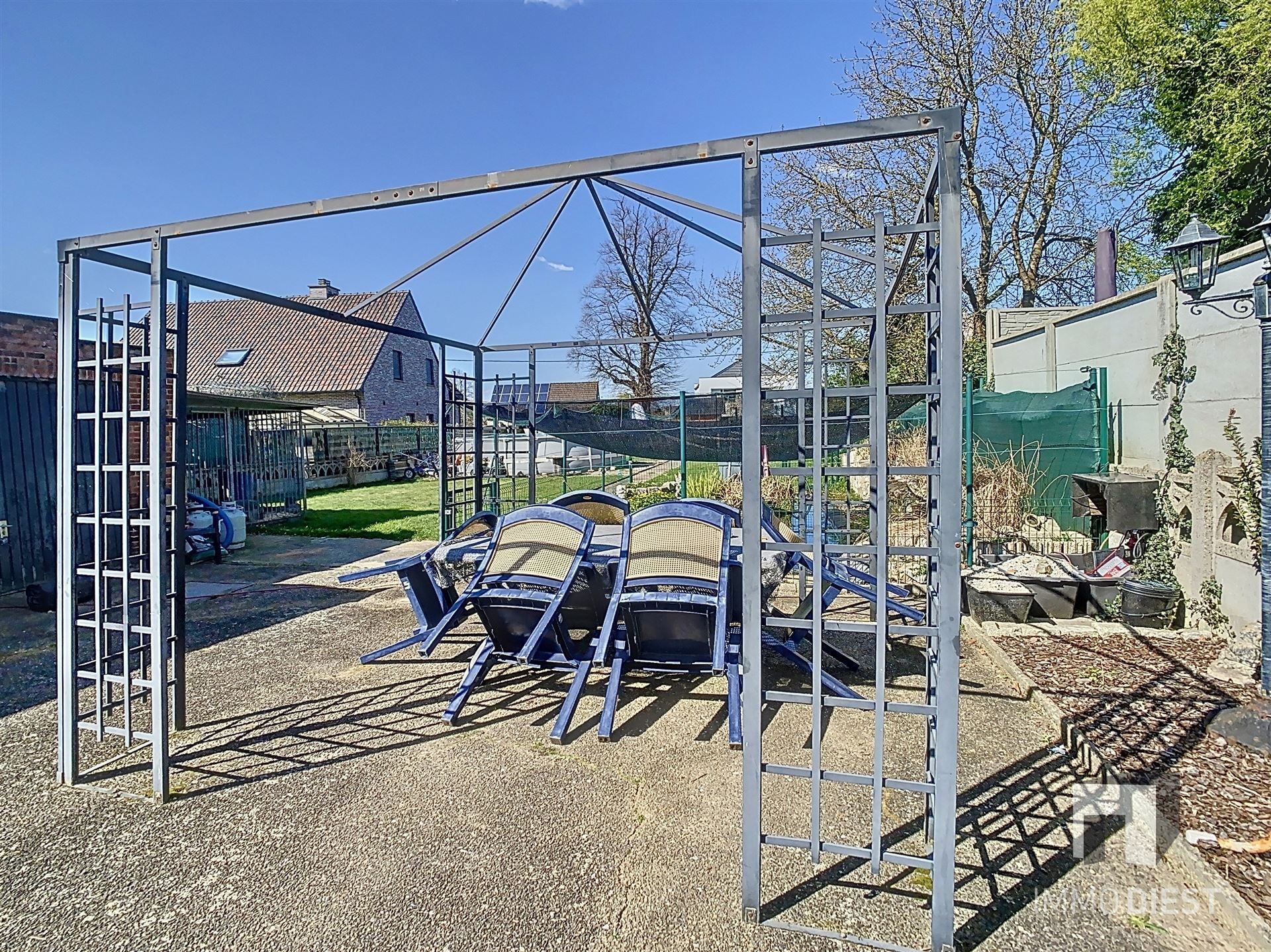 Karakterwoning met veel potentieel foto 28