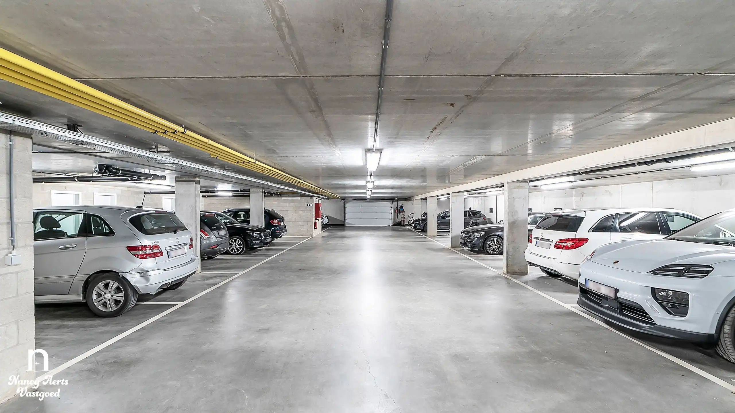 Luxueus appartement met terras en hoogwaardige afwerking foto 19