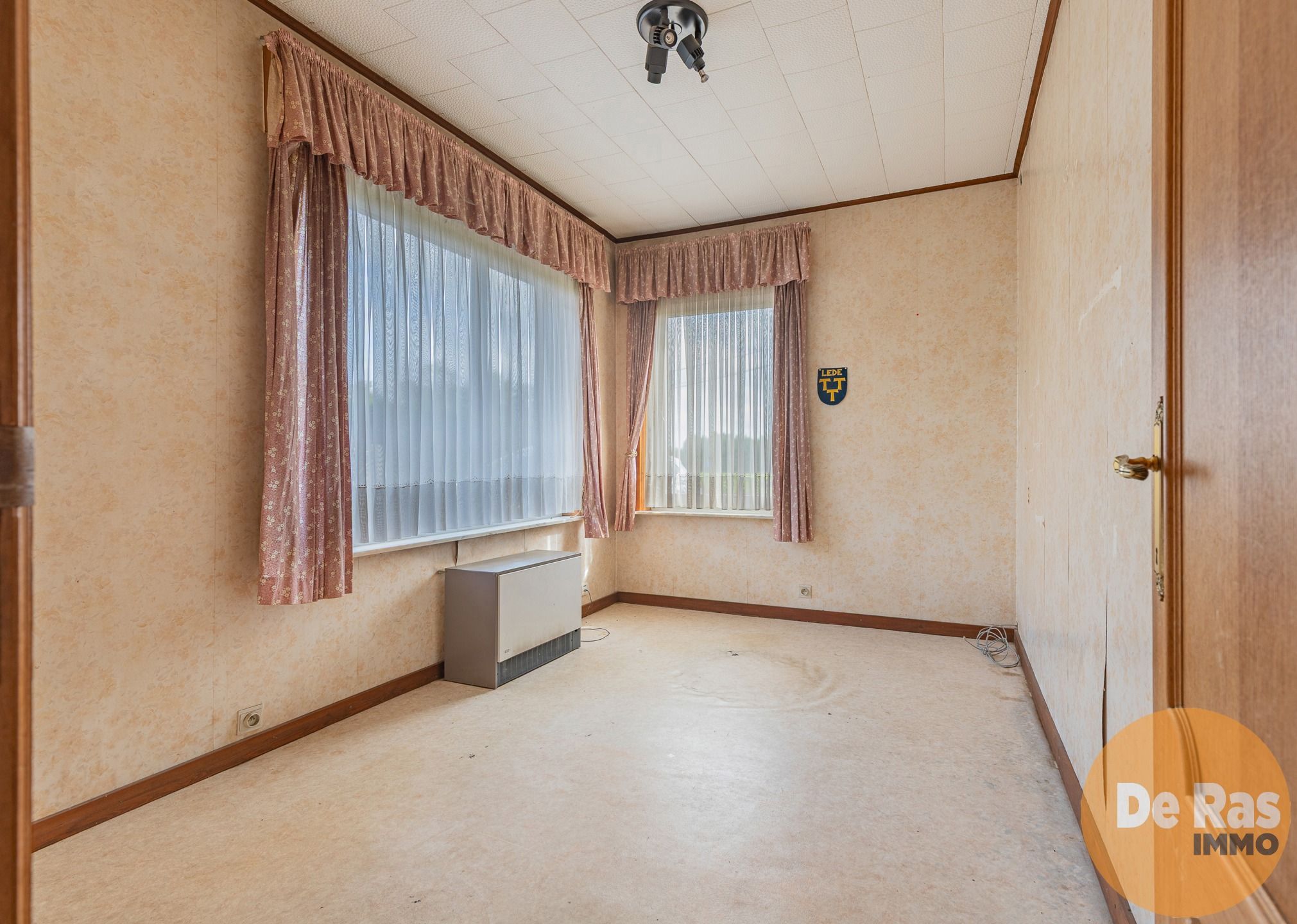 WANZELE - Te renoveren open bebouwing op perceel van 1286 m² foto 13