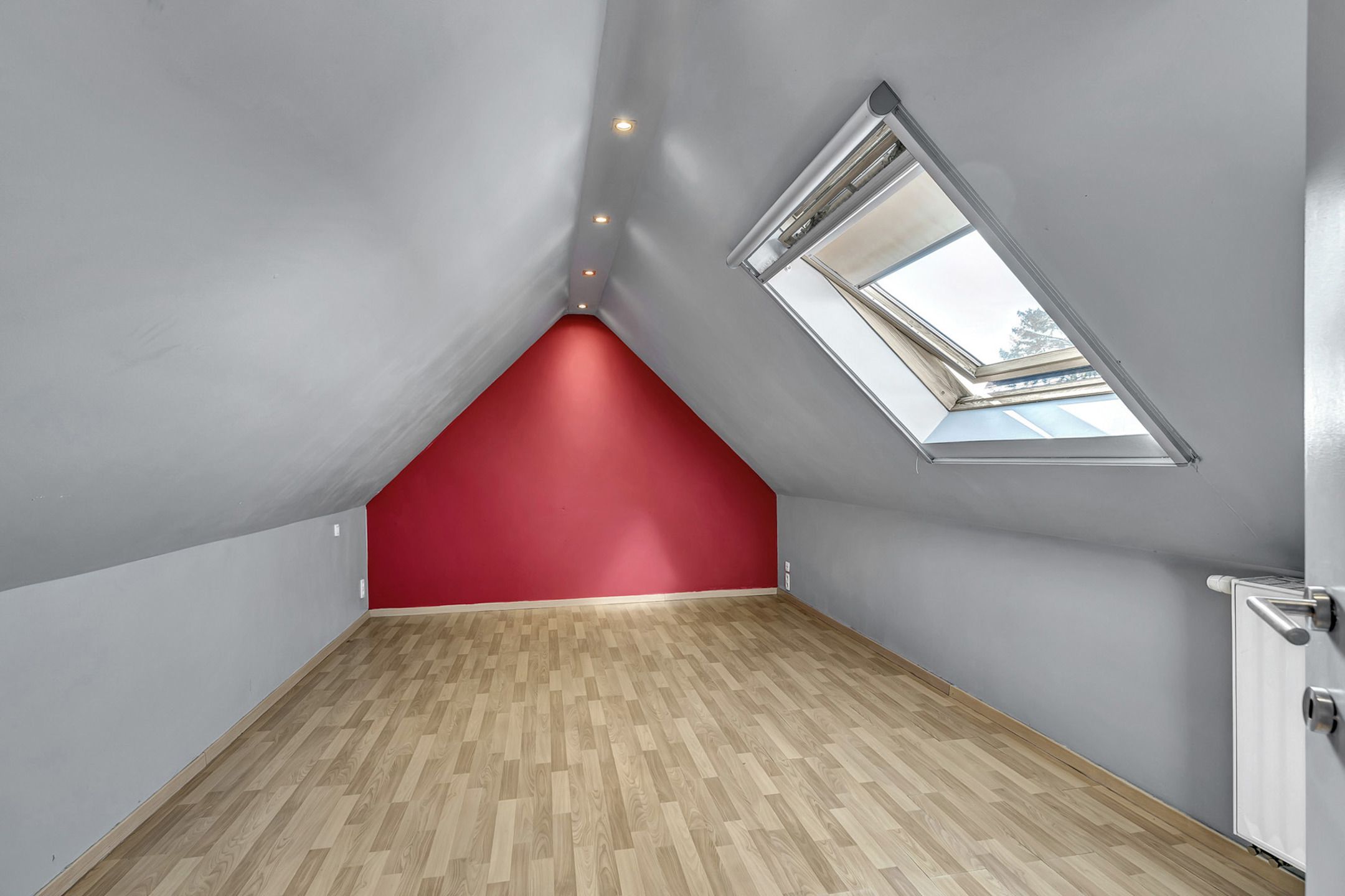 Ruime duplex met groot terras en garage foto 19