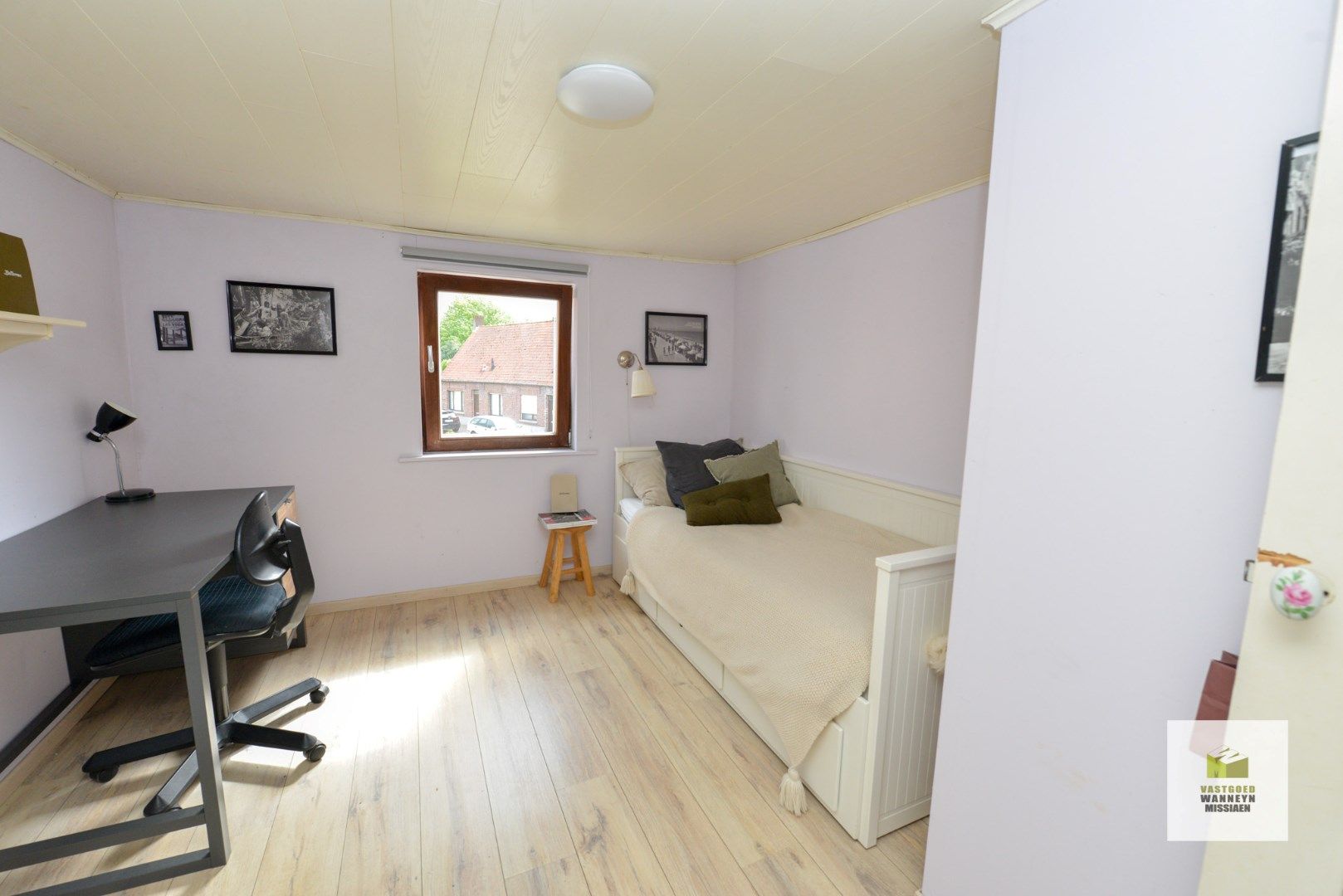 Halfopen bebouwing met 3slpk, 2 bijgebouwen en diepe tuin foto 12