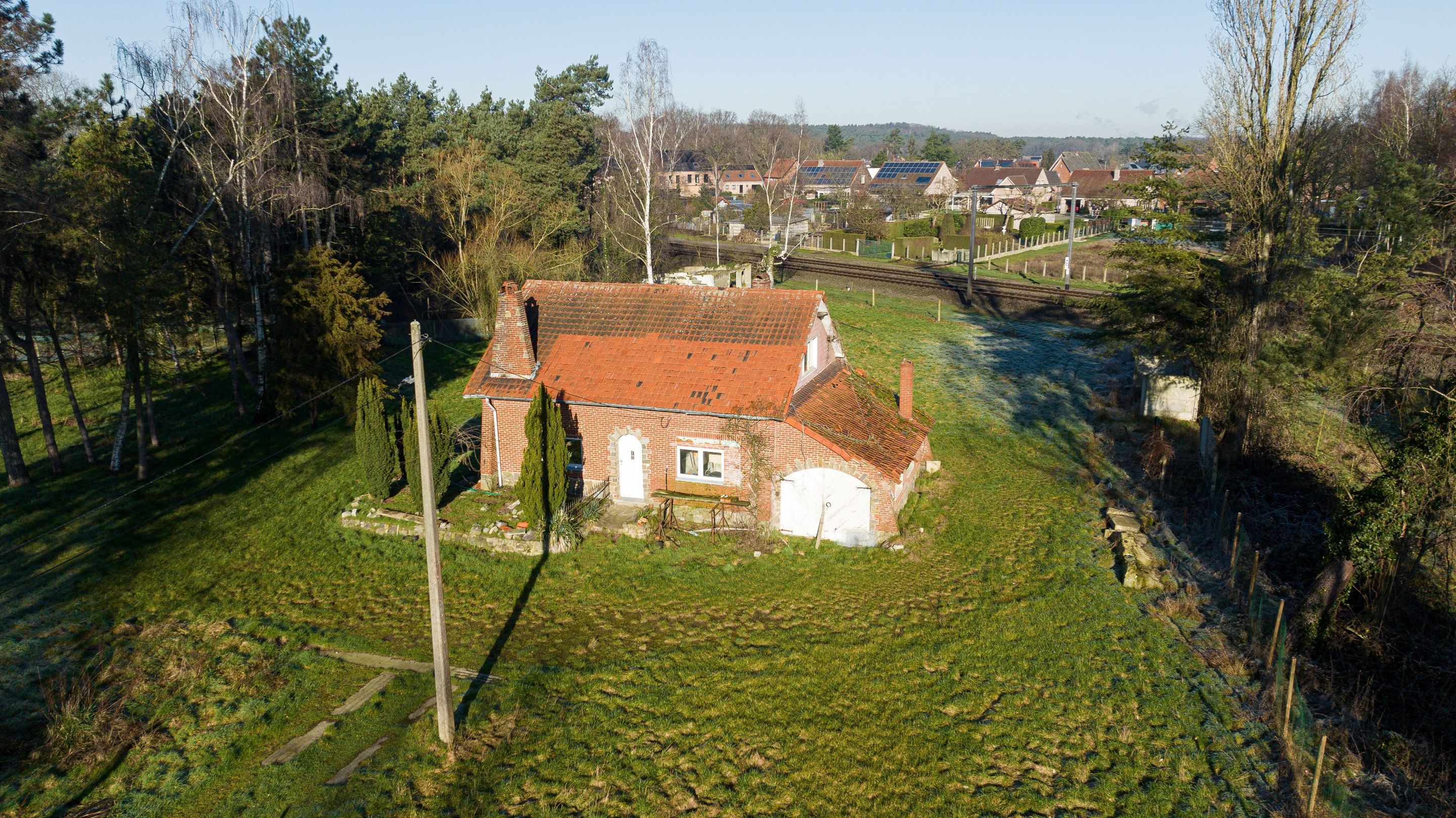 Goed gelegen te renoveren woonhuis op een perceel van 6517m2 te Halen foto 3