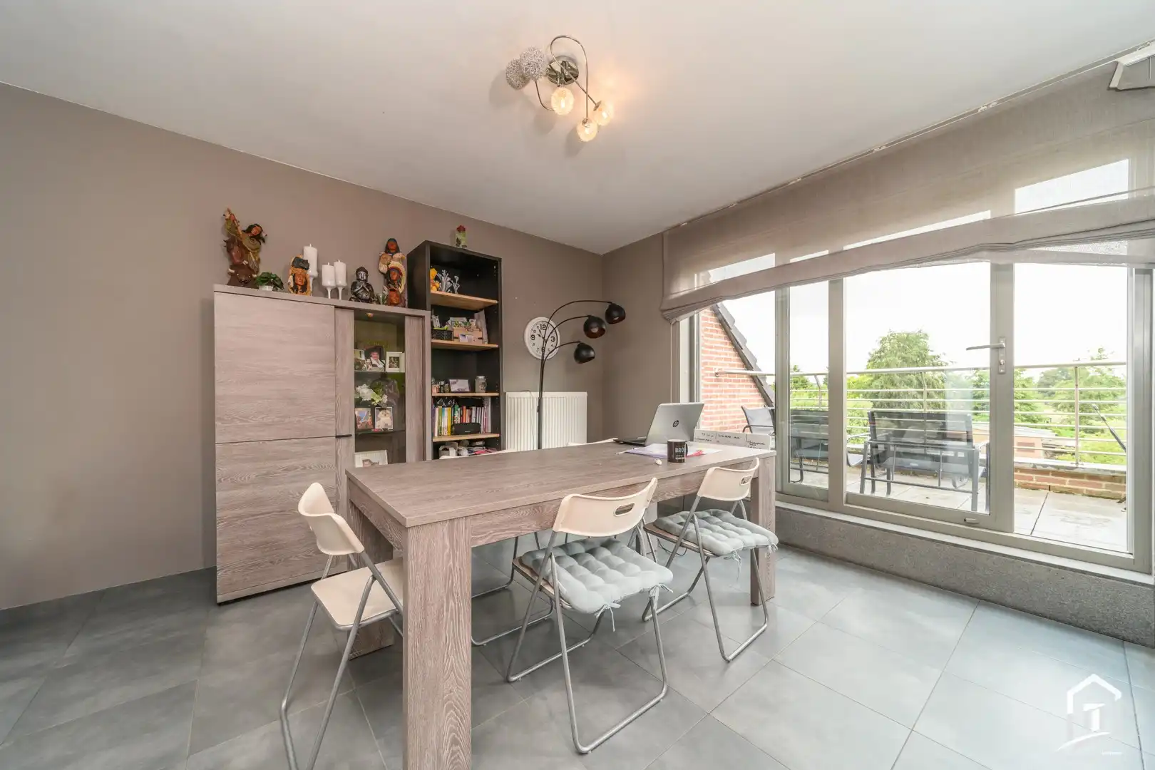 Duplex appartement met 2 slaapkamers te Lede foto 3