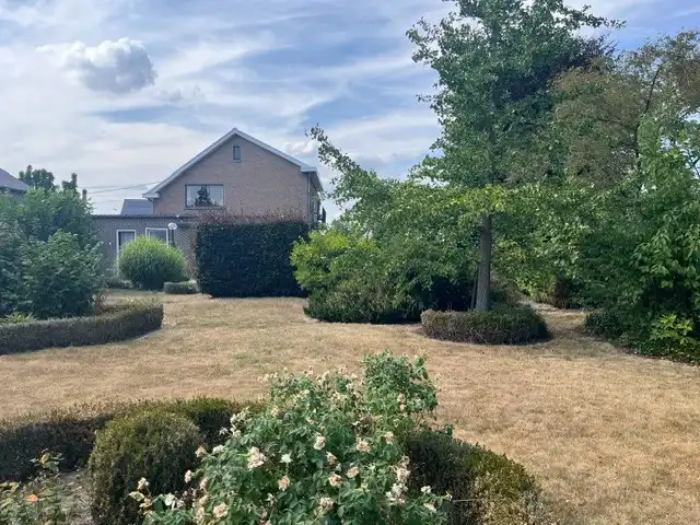 Karaktervolle woning op uitzonderlijk ruim perceel nabij het centrum van Diepenbeek! foto 22