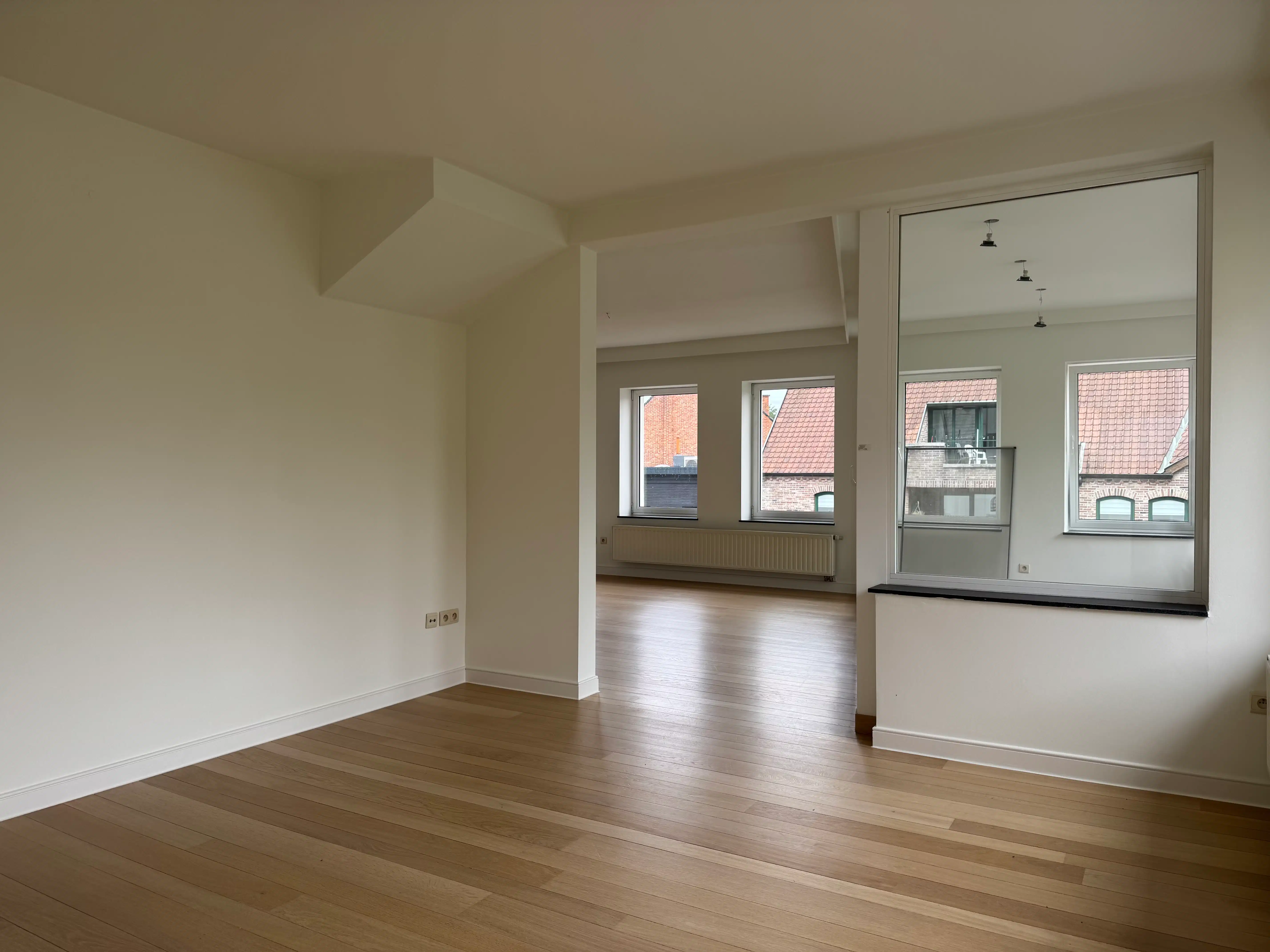 Ruim duplexappartement met tuinkamer en balkon op toplocatie foto 3