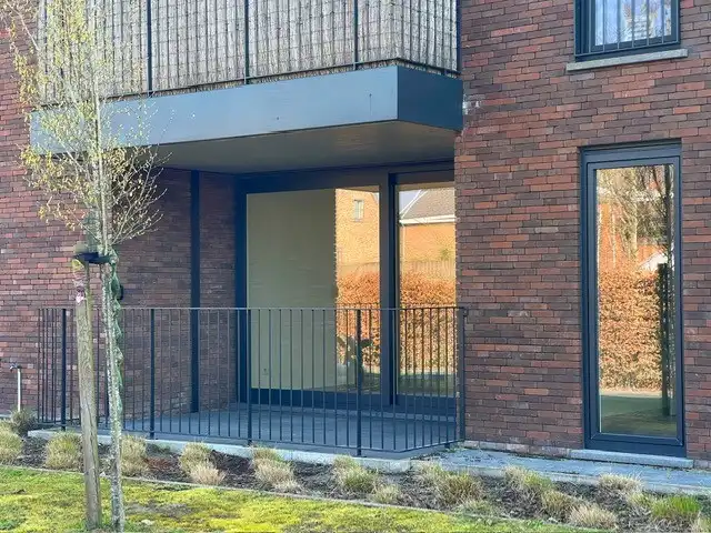 Ruim gelijkvloers appartement met zuidgericht terras foto 3