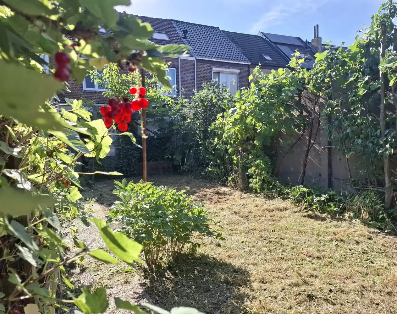 Woning met tuin, 2 slaapkamers, bureau & ingerichte zolder – Sint-Rochus, Halle foto 13