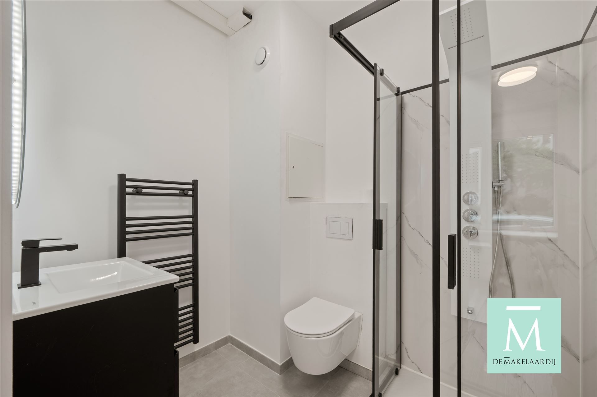 STUDENTS ONLY! Gemeubelde studio in hartje Mechelen - EERSTE BEWONING NA RENOVATIE  foto 2