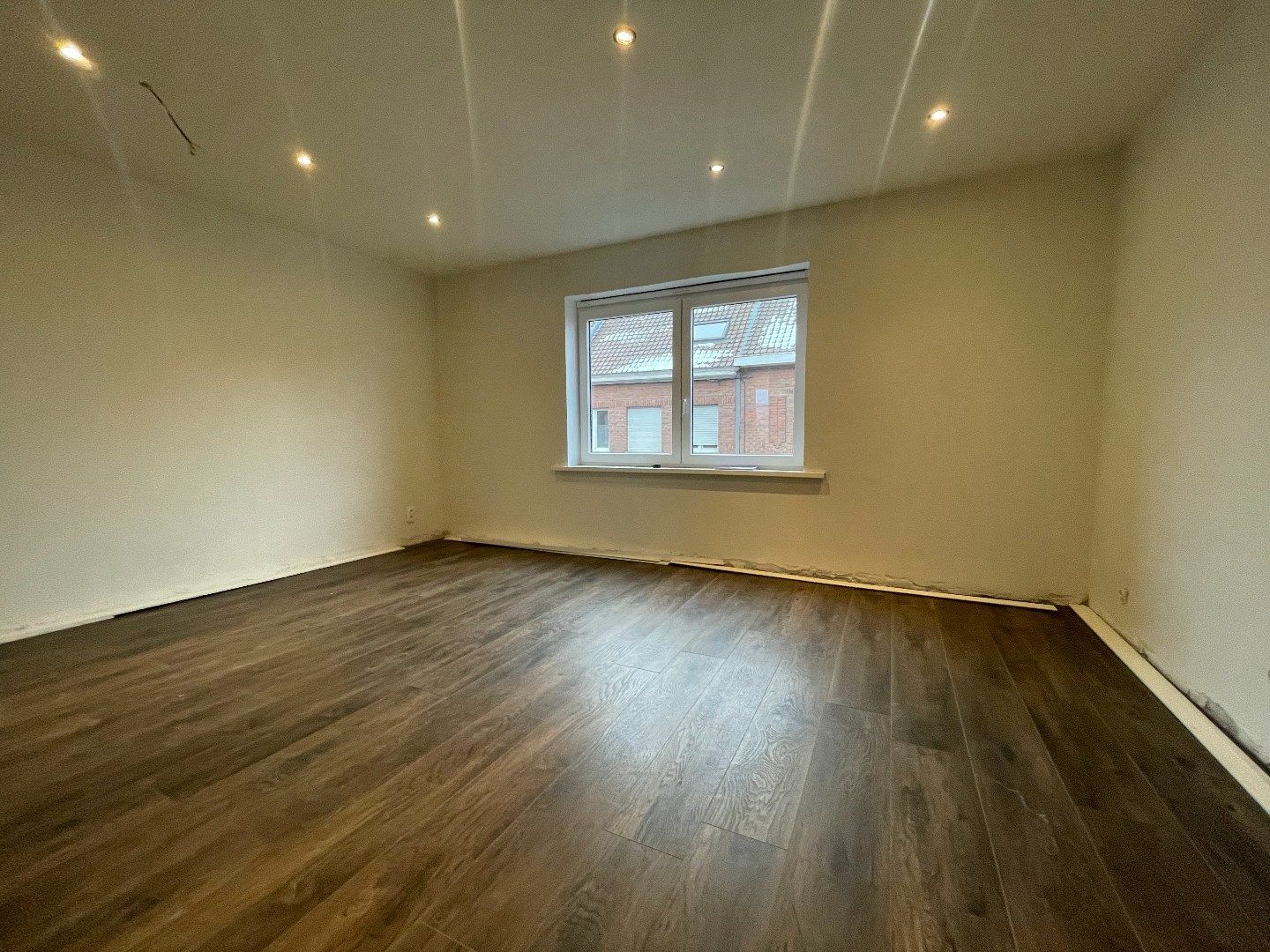 Leuk appartement met 2 slaapkamers in centrum Kuurne foto 4