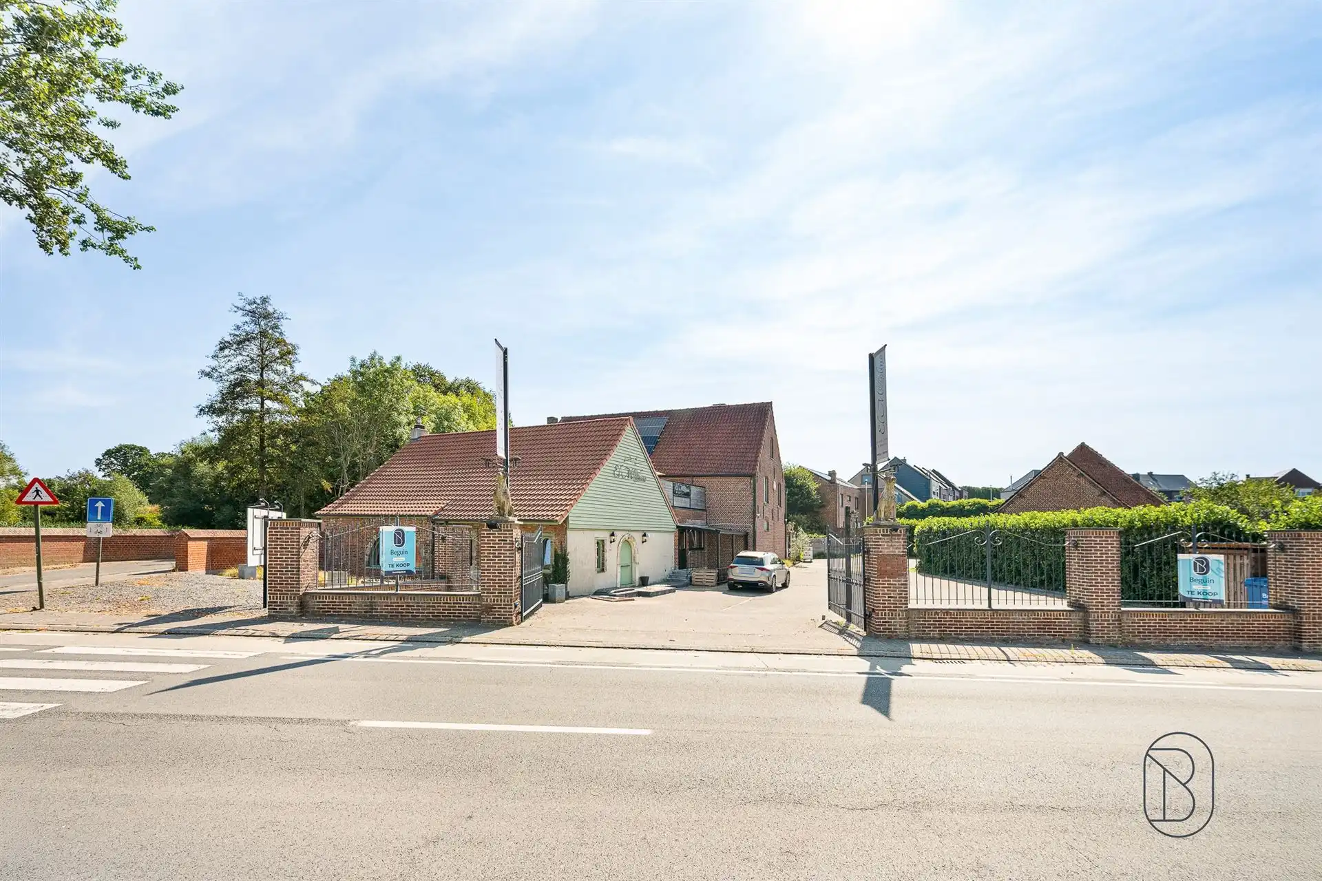 Commerciële ruimte te koop Leopold III-straat 1 - 9620 Zottegem