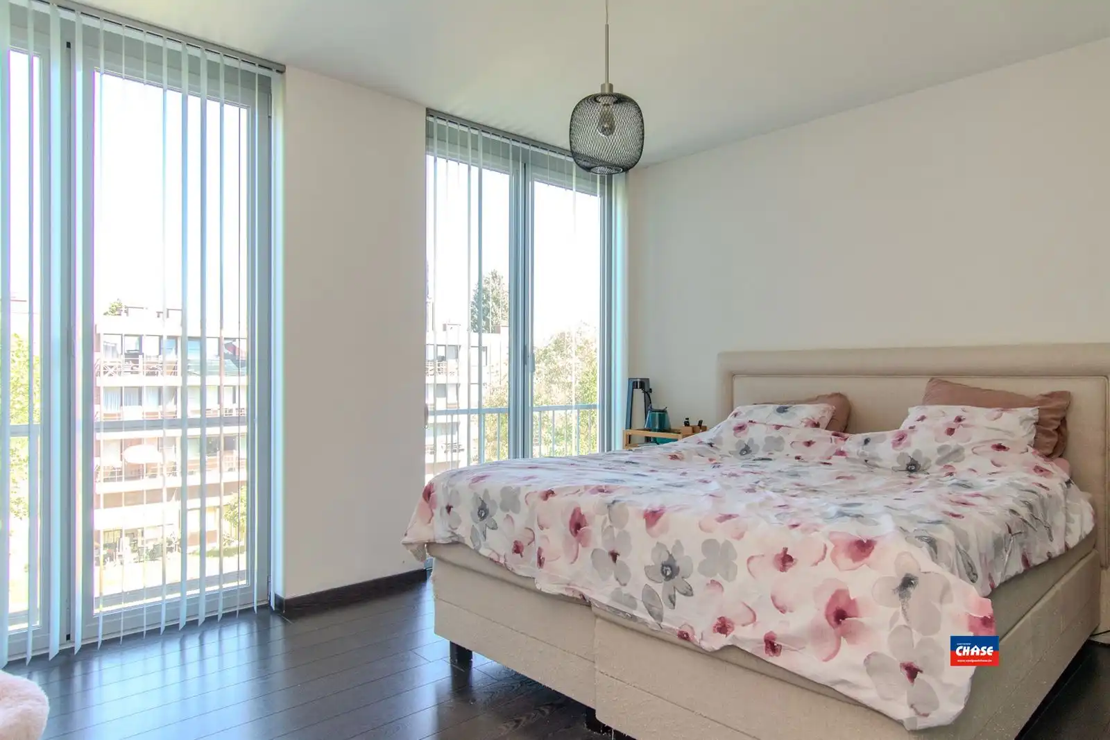 Ruim appartement met zuidterras en autostaanplaats foto 12