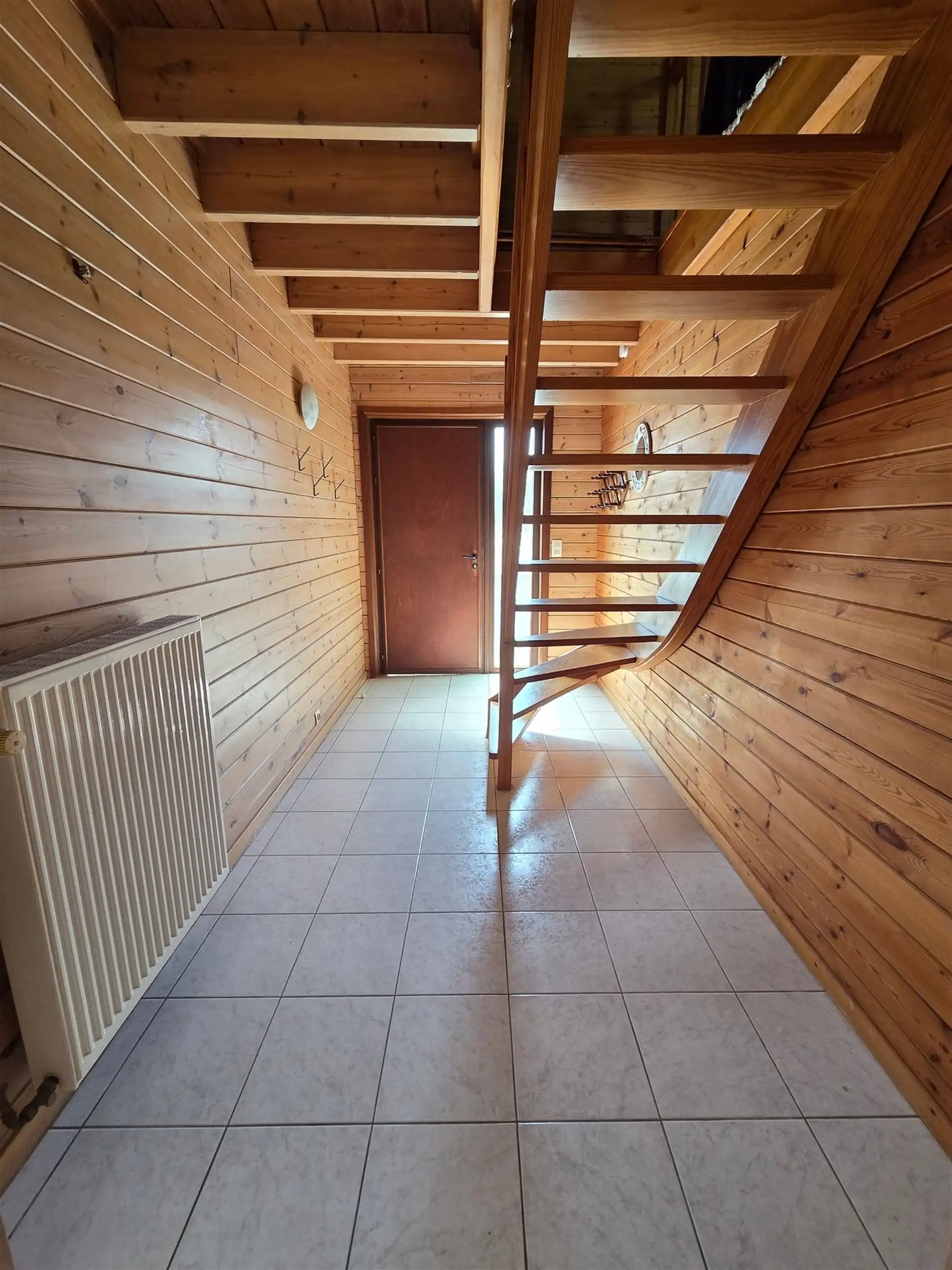 Instapklare woning, 5 slpk met groot bijgebouw van 112m² foto 6