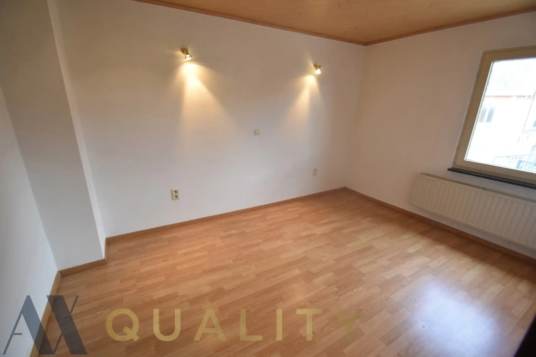 Instapklare, energiezuinige 3slpk.-woning met mooie tuin en terras.  foto 16