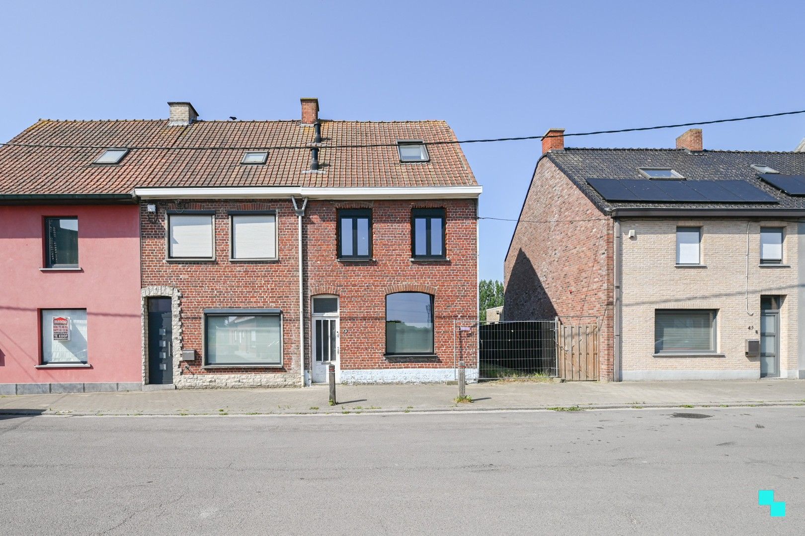 Eengezinswoning met drie slaapkamers te Lendelede foto 2