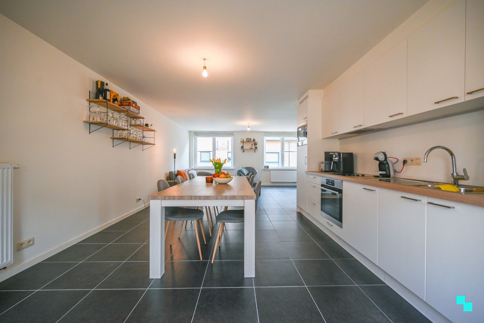 Volledig instapklaar duplex appartement in hartje Deerlijk foto 2