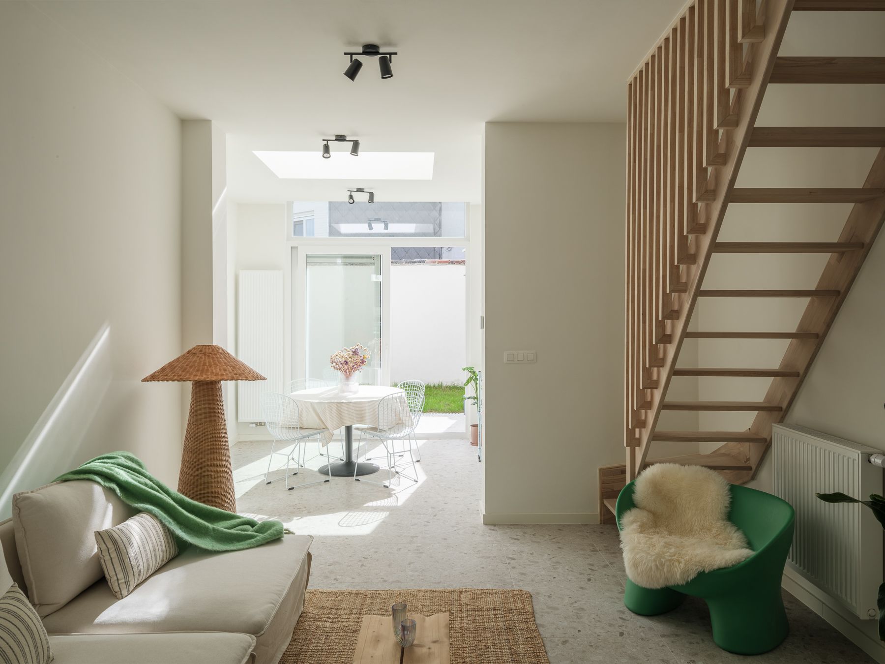Hedendaags gerenoveerde woning te Ledeberg foto {{pictureIndex}}