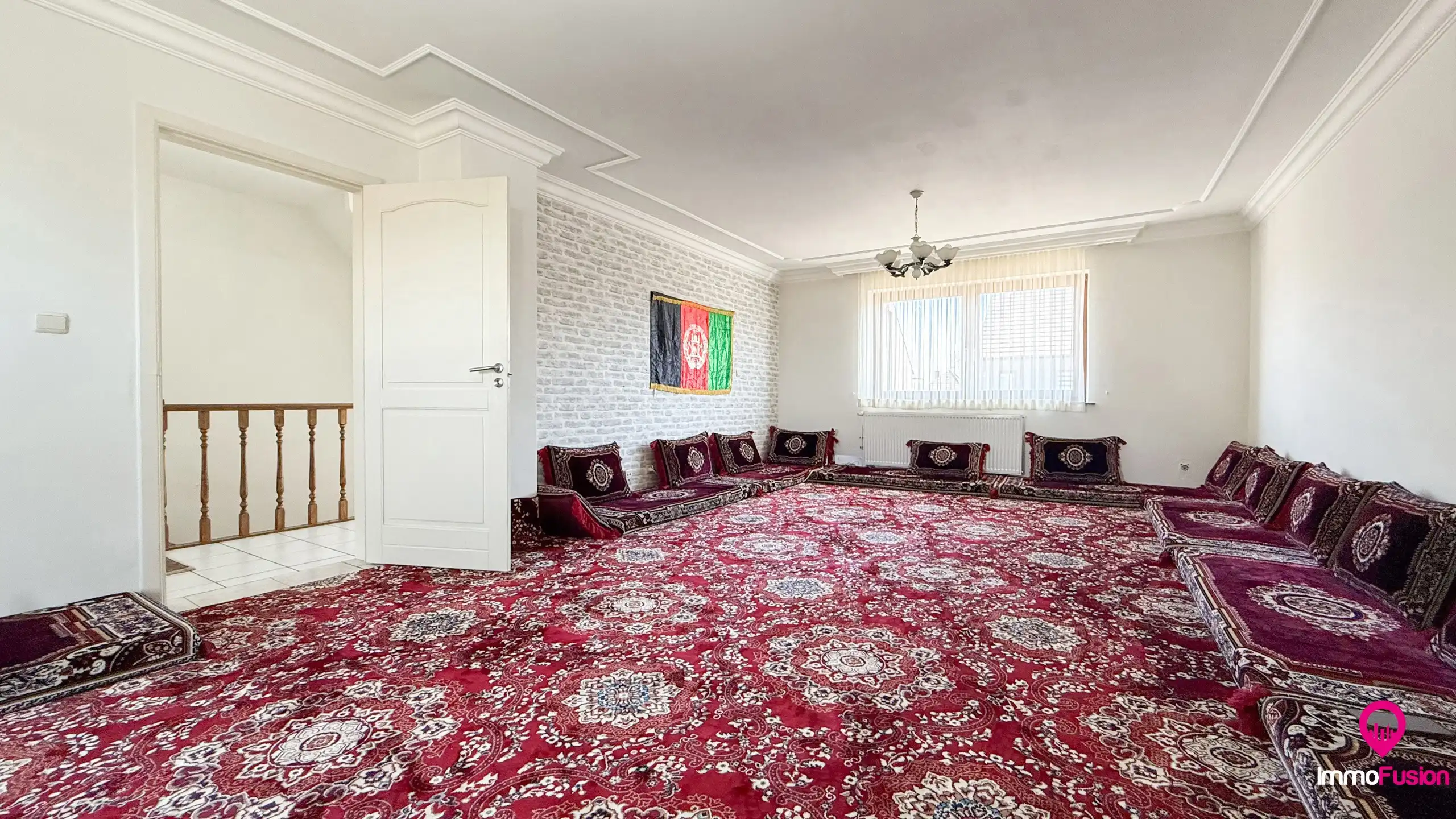 Ruim appartement met 3 slaapkamers en tuin nabij het centrum foto 2