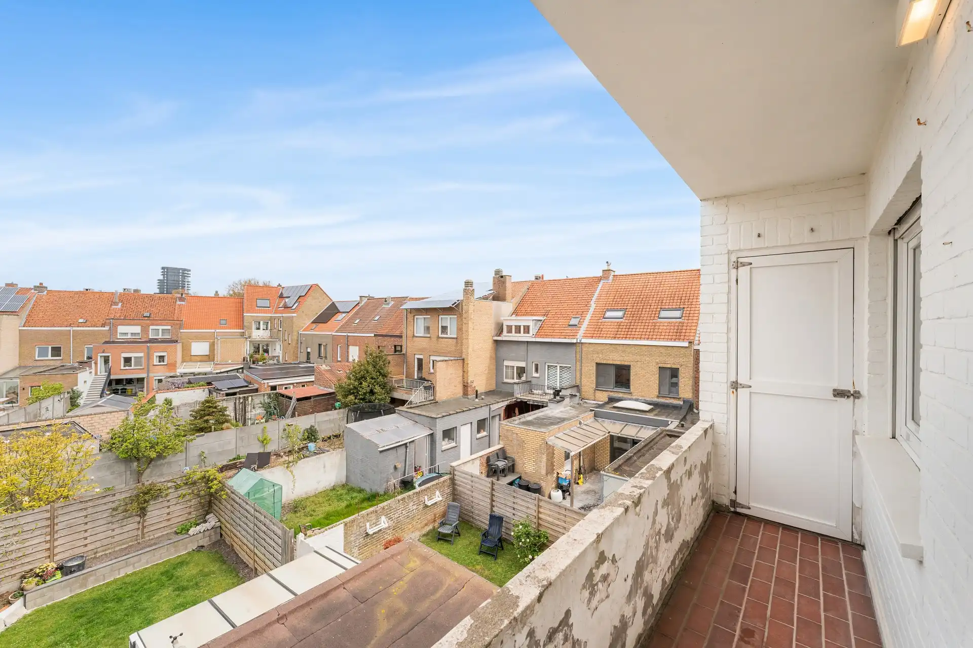 Tot in de puntjes gerenoveerd appartement foto 14