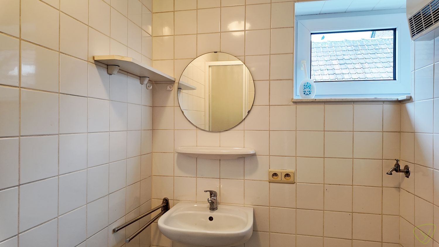 Instapklaar éénslaapkamerappartement met sterk investeringspotentieel in Eeklo foto 10