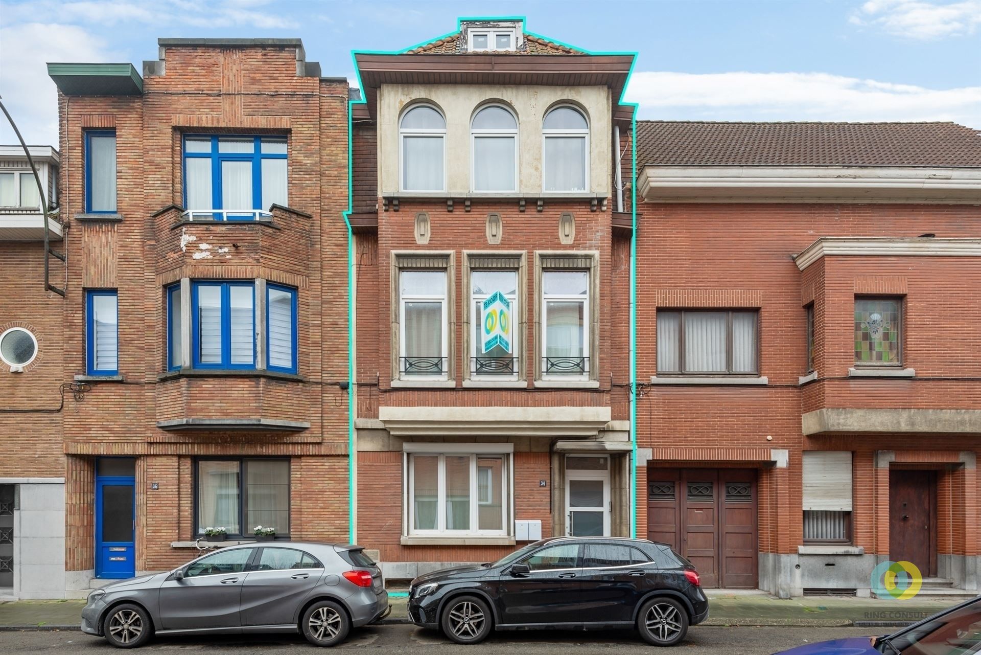 Appartementsgbouw met mogelijkheid tot 3 appartementen foto {{pictureIndex}}