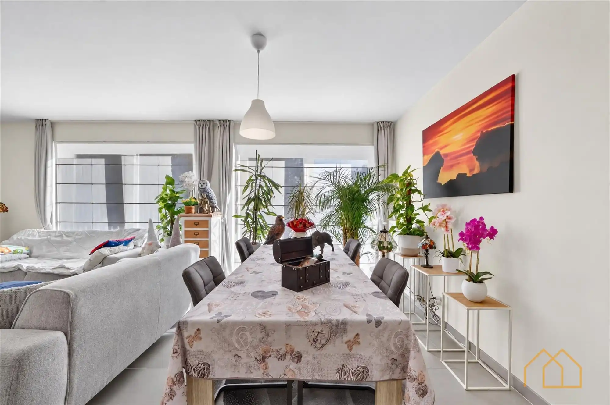 Appartement met 2 slaapkamers, berging en garage foto 4
