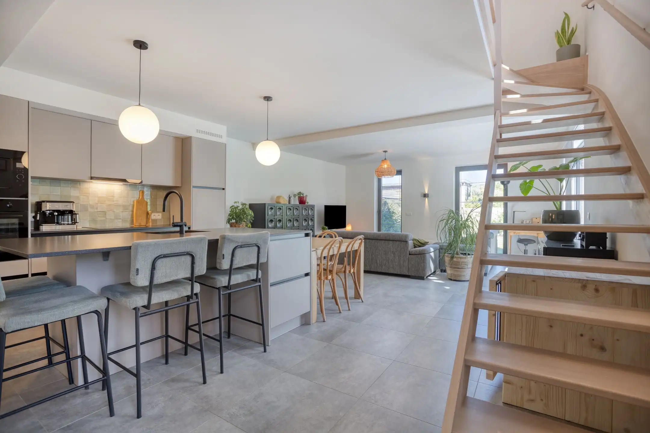 Instapklare BEN-woning onder registratie + garagebox foto 4