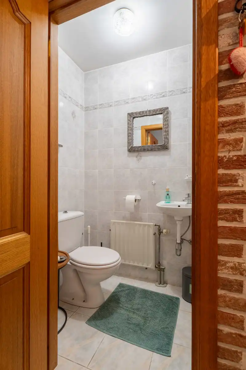 Ruime gezinswoning met 5 slaapkamers. foto 20