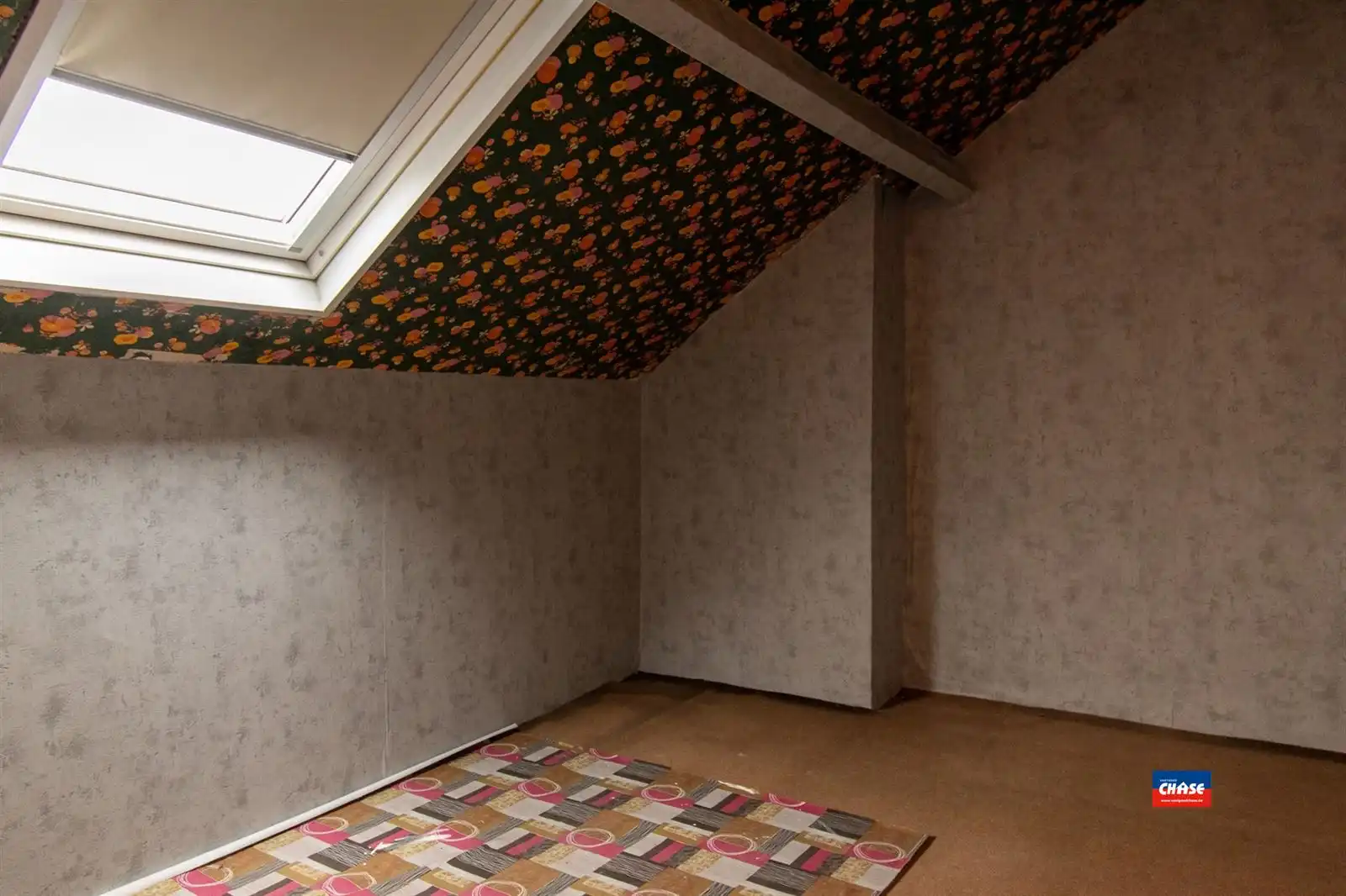 Op te frissen rijwoning met 4 slaapkamers op een rustige locatie foto 17