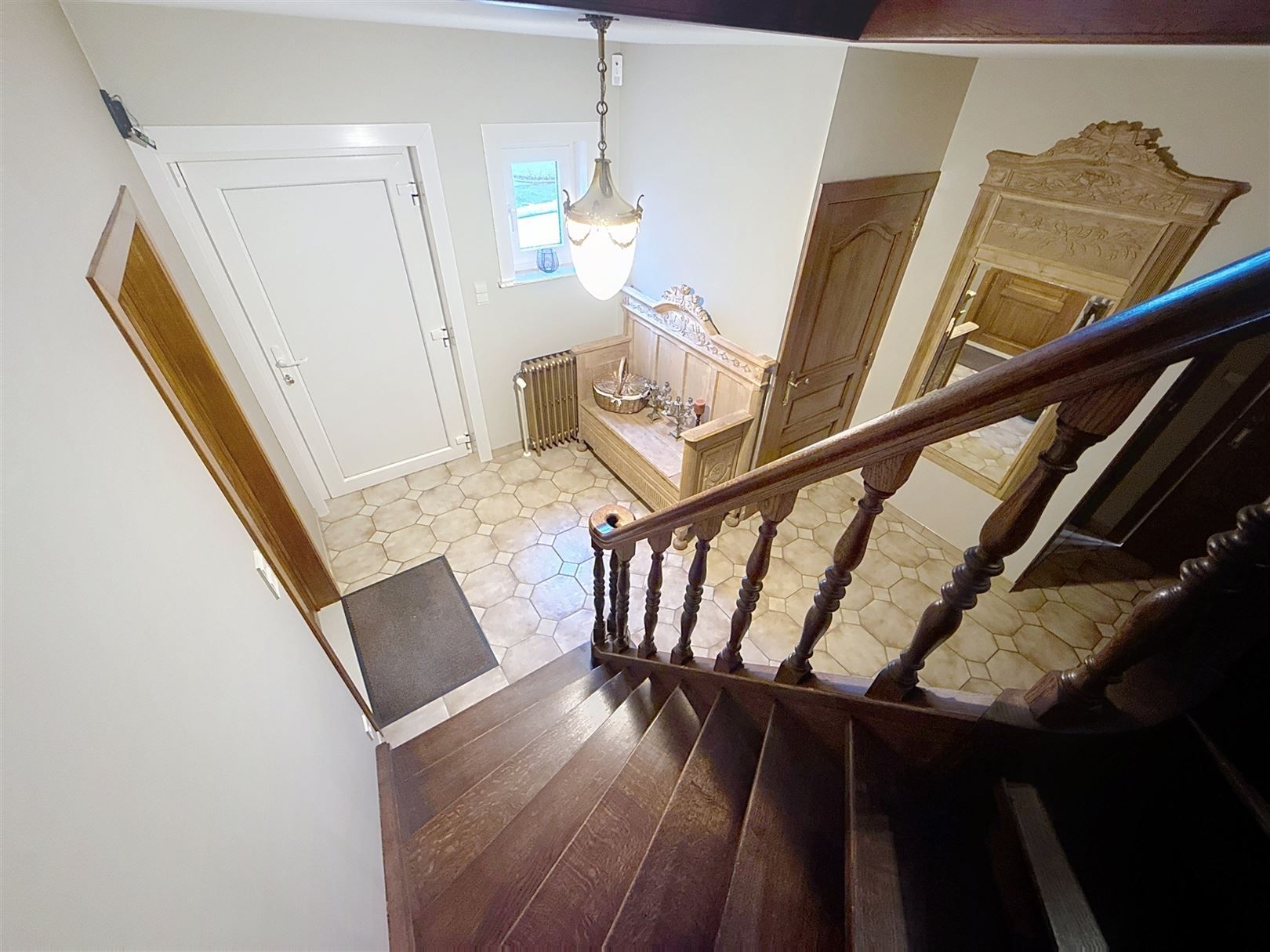 Ruime open bebouwing met 4 slpks, veranda, tuin, garage, 8a  foto 5