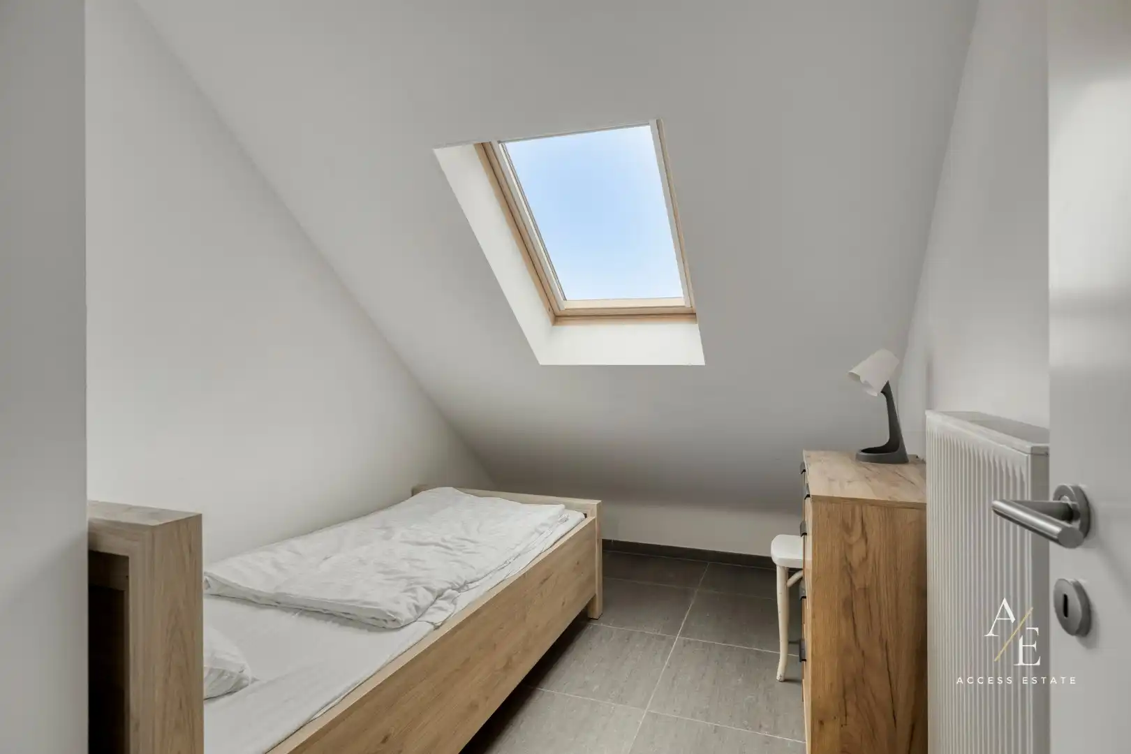 OOSTENDE _ Uniek duplexappartement met wateruitzicht aan de Spuikom foto 7