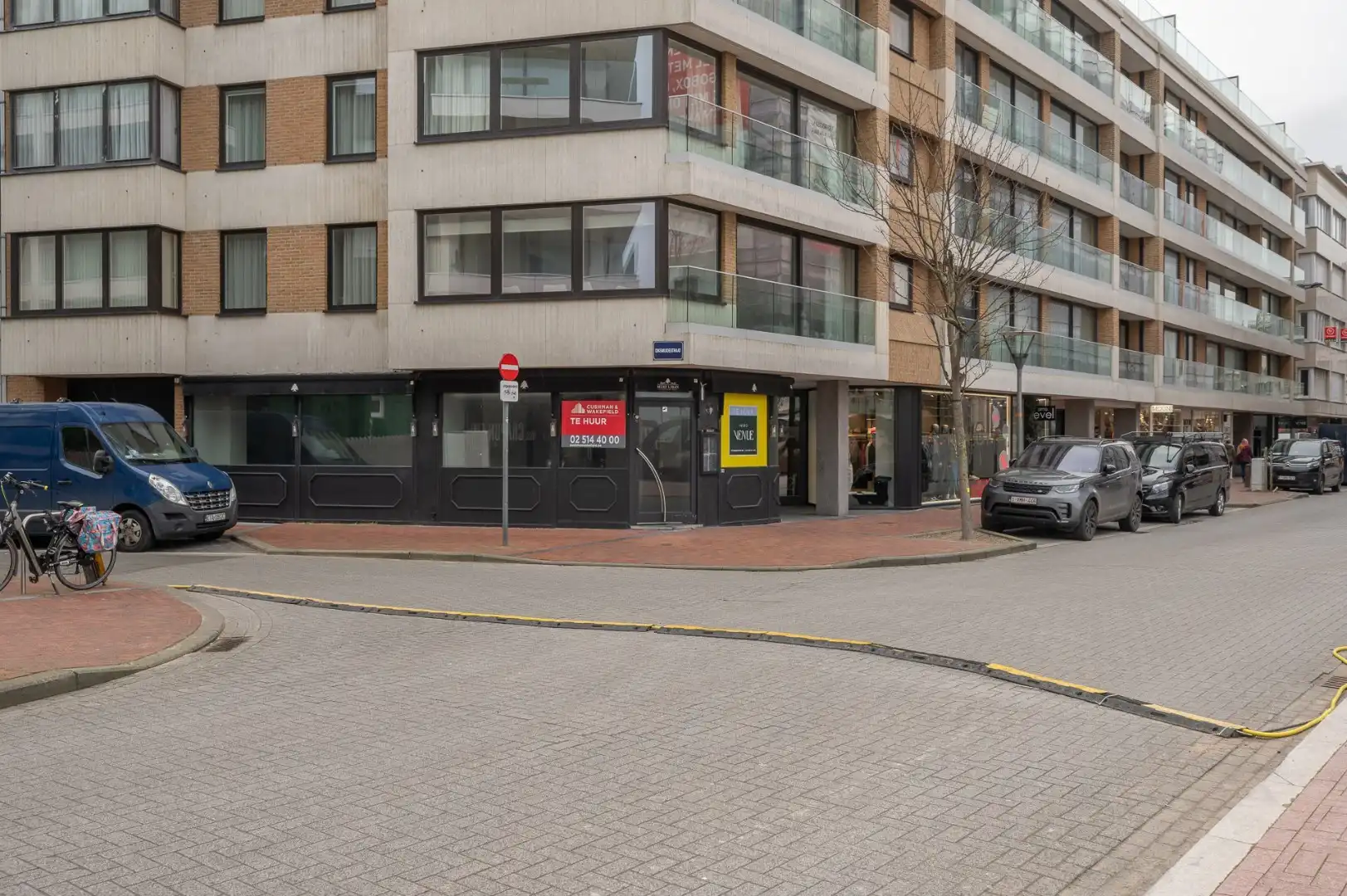 Hoekhandelspand op Toplocatie aan de Kustlaan 24, Knokke foto 2