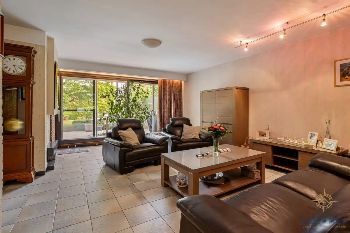 handelspand met ruime woning foto 17