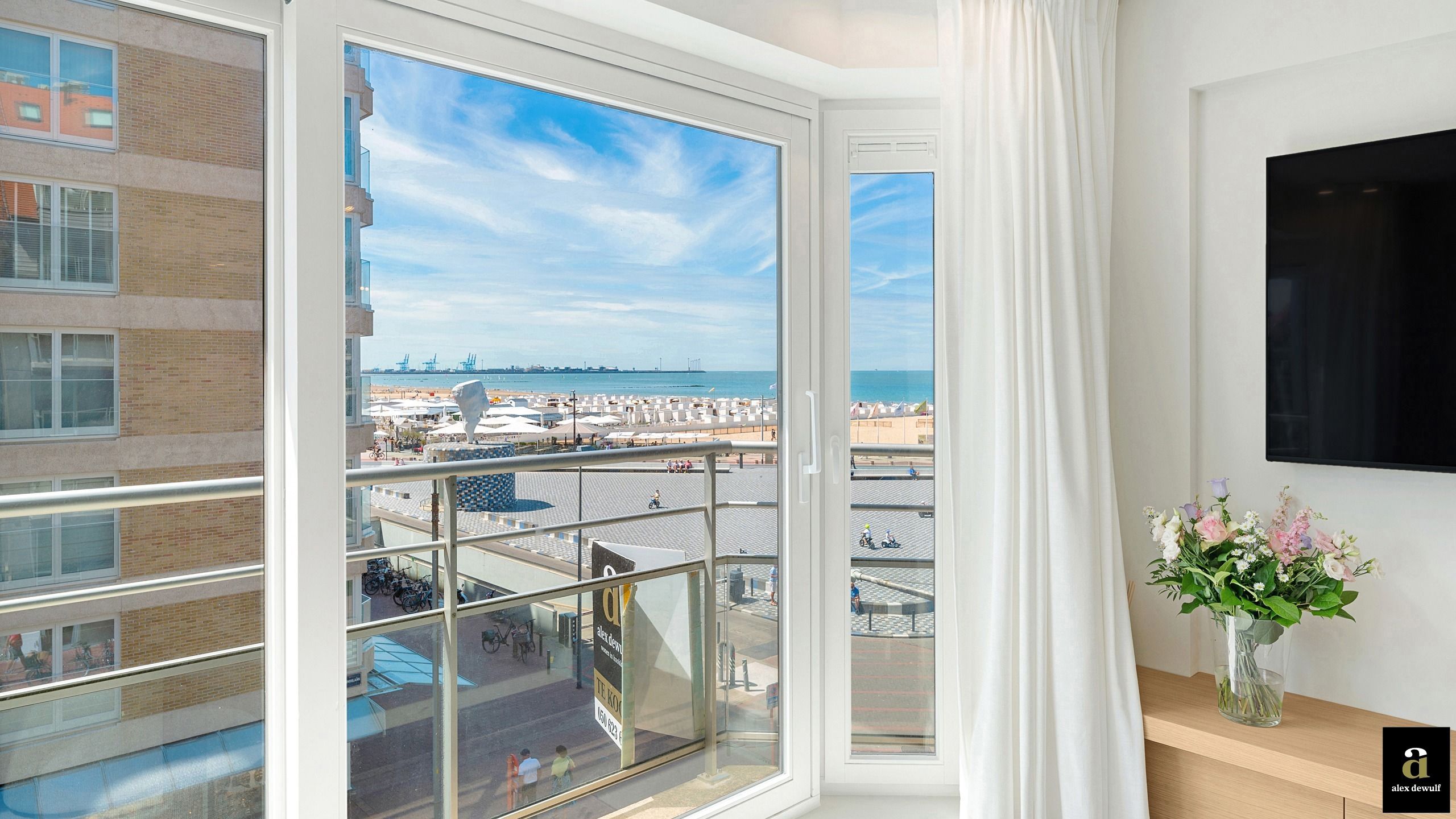 Prachtig zonnig gerenoveerd appartement met zeezicht [Koningslaan - Knokke]. foto 2