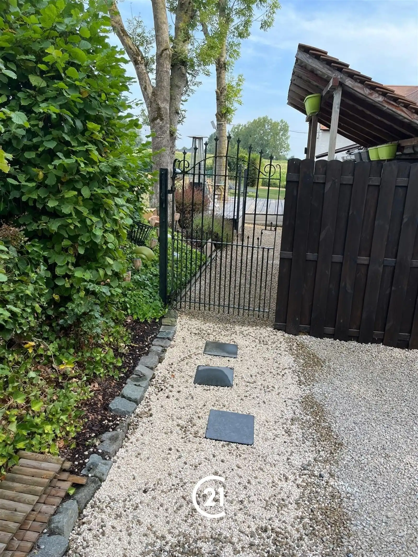 Gerenoveerde langevelfermette met tuin op 38are75 foto 28