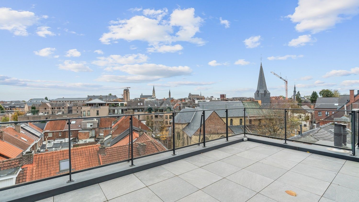 Instapklare duplex penthouse met 2 slaapkamers, drie terrassen, lift en 2 parkeerplaatsen foto 19