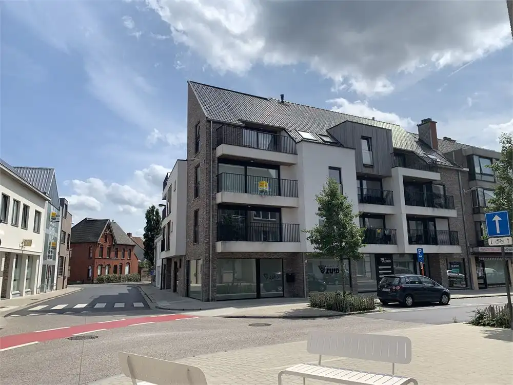 Lichtrijk nieuwbouw appartement met zonnig terras foto 7