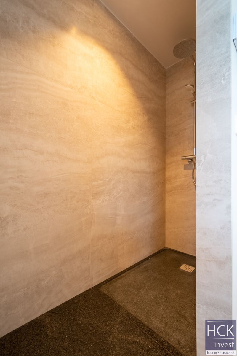 DEINZE - Uiterst ruime & energiezuinige woning met HIGH-END afwerking!! foto 26