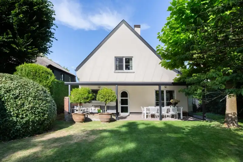 Luxueuze villa, toplocatie,Z-tuin, zwembad, veel privacy!!! foto 2