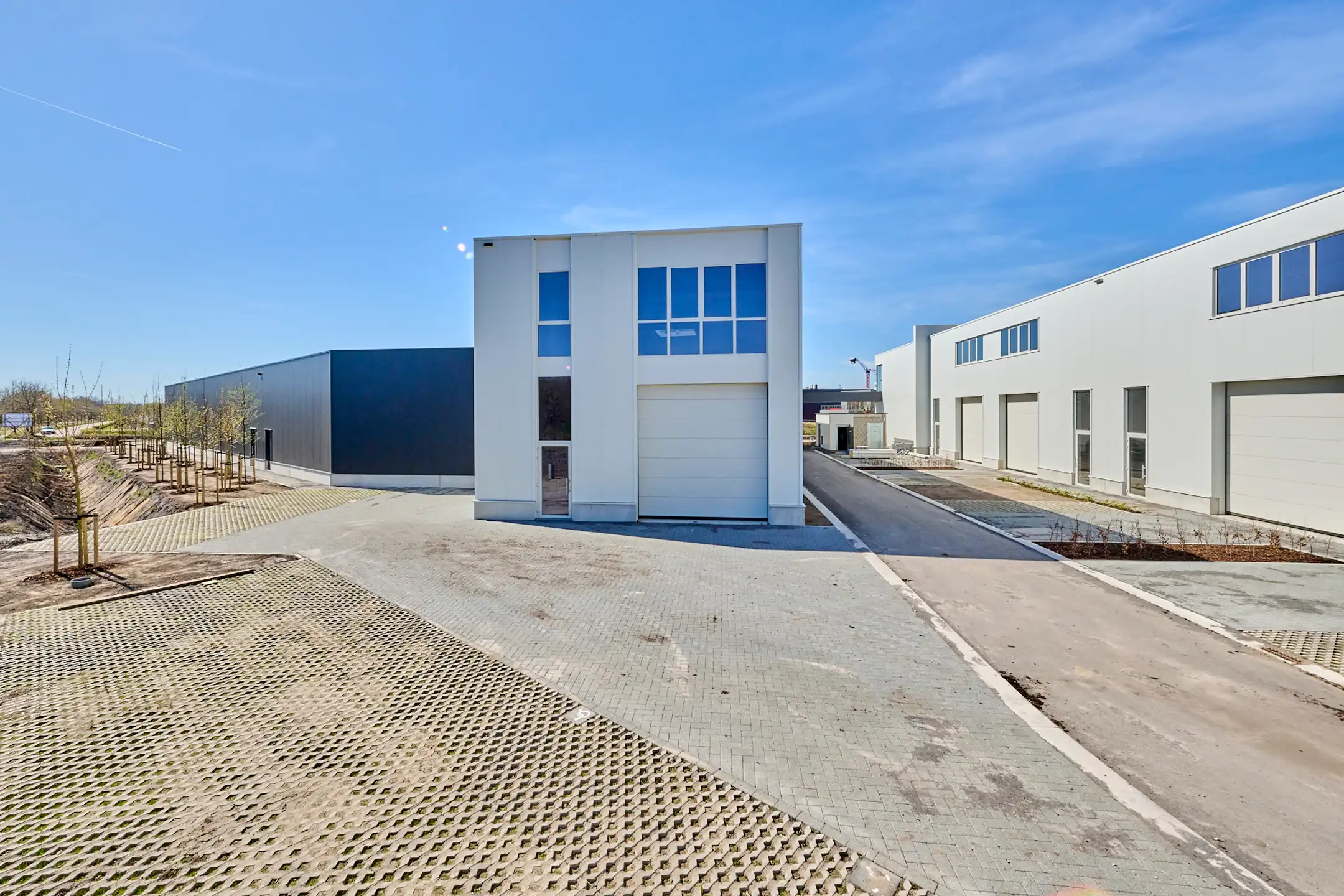 Bedrijfsvastgoed te koop Kompellaan UNIT 6 - 3600 Genk