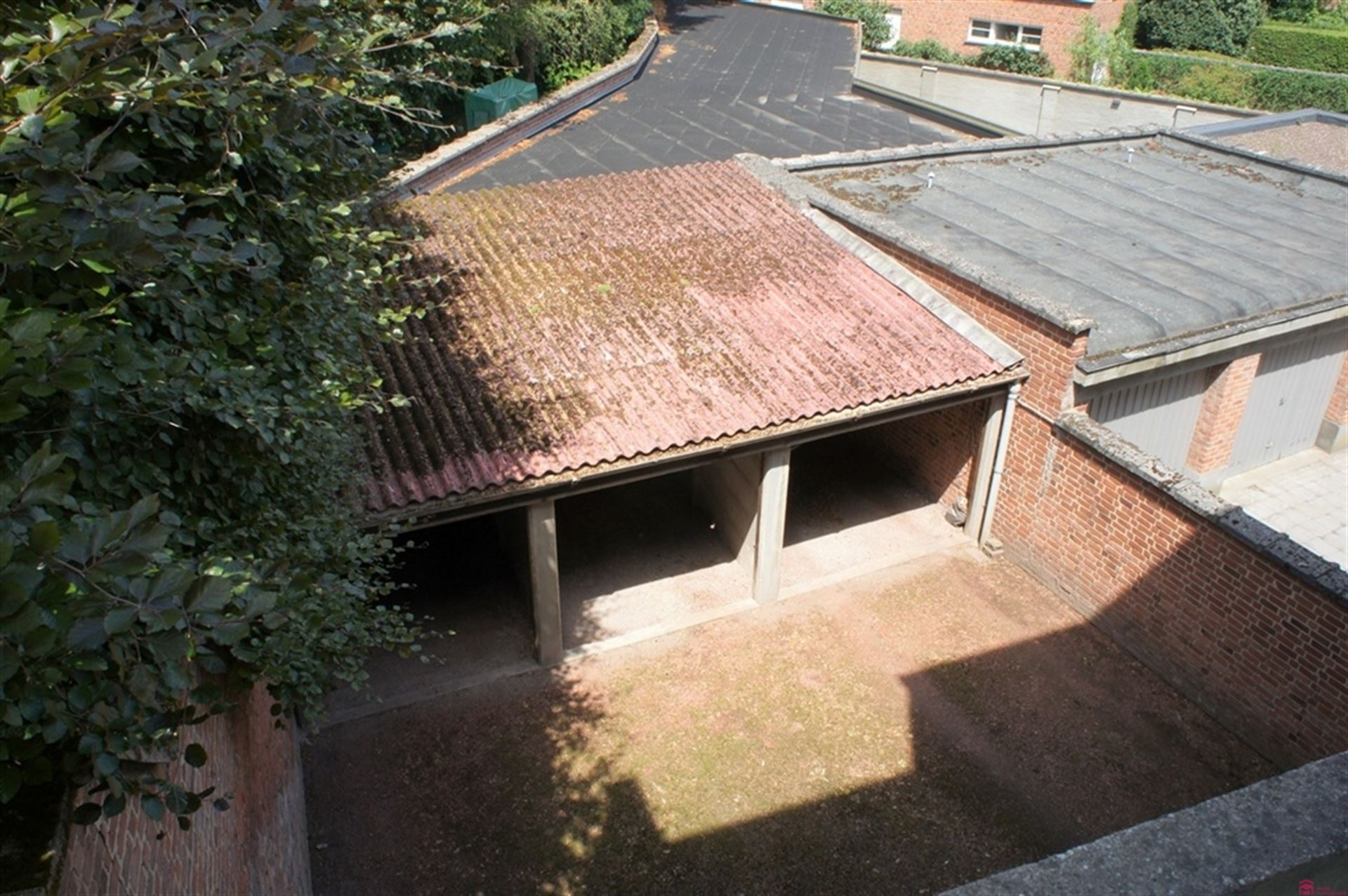 Groot appartement met garage foto 18