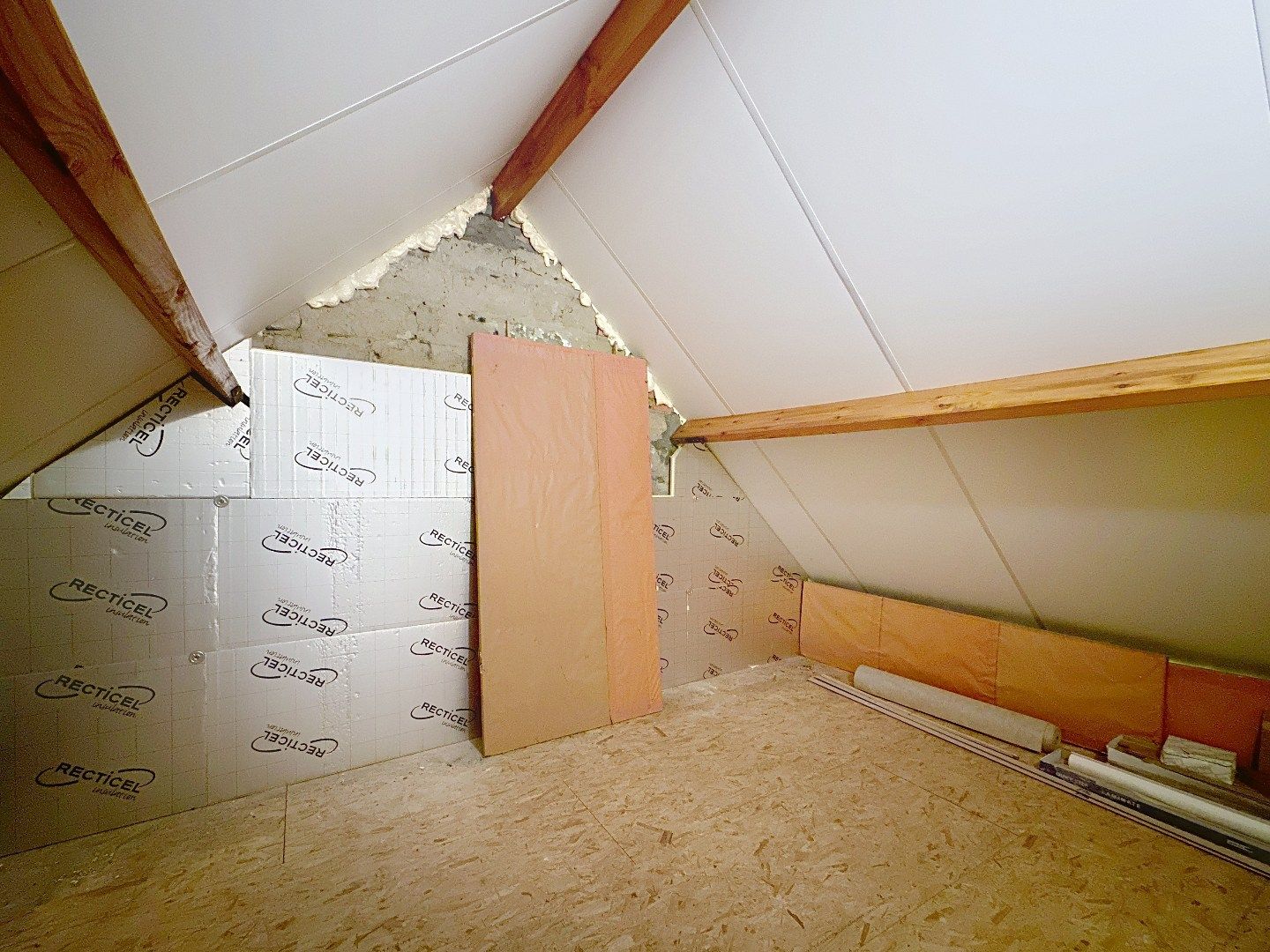 Vrijstaande woning met authentieke charme nabij centrum Testelt. foto 23
